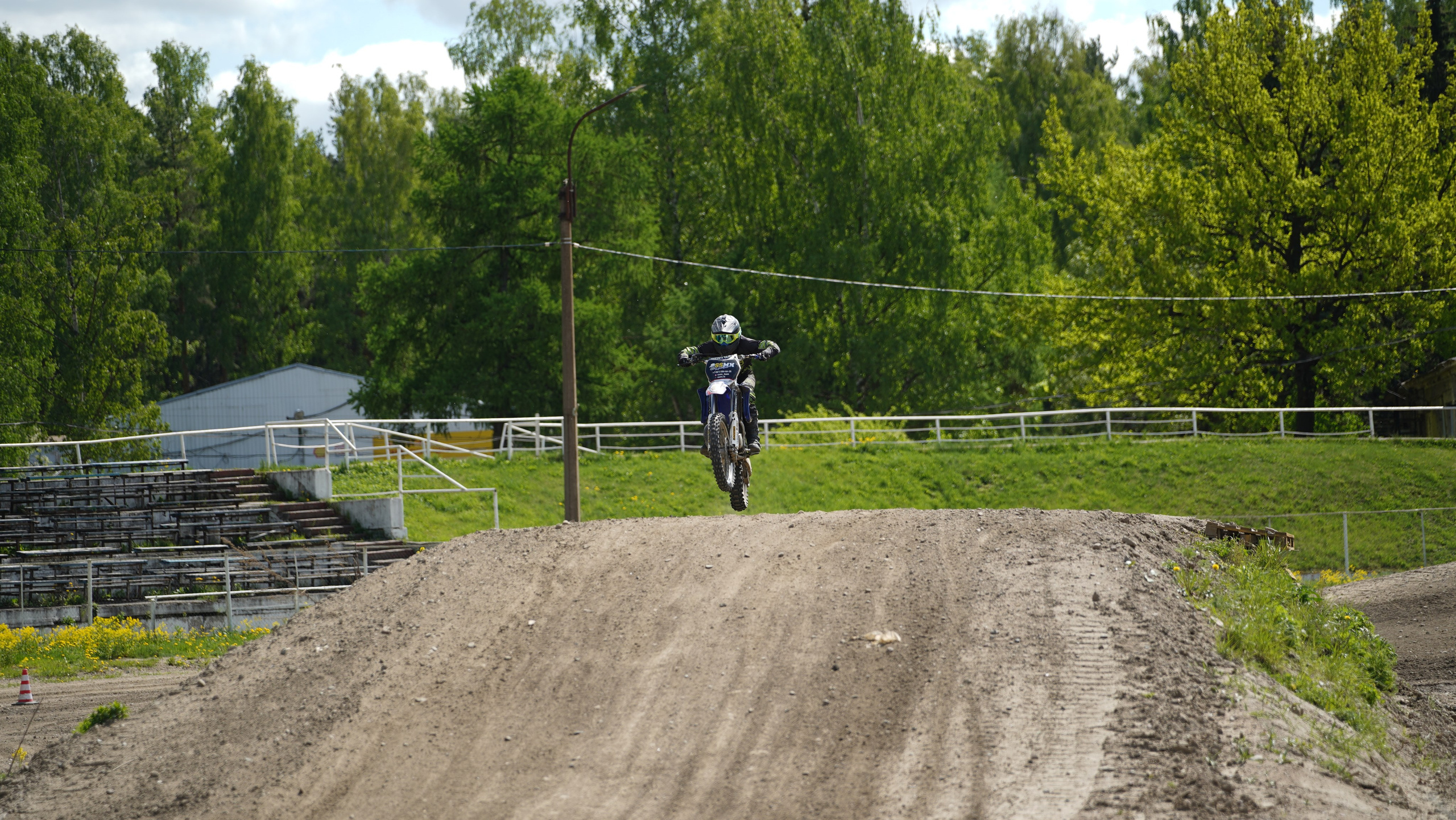 Катя Ли. Графический дизайнер Илья Левченко