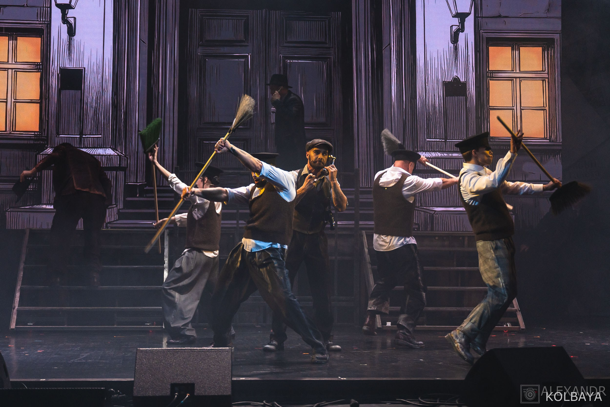 Фотографии со спектакля «Однажды в городе N». Концертный и театральный репортажный фотограф в Москве Александр Колбая