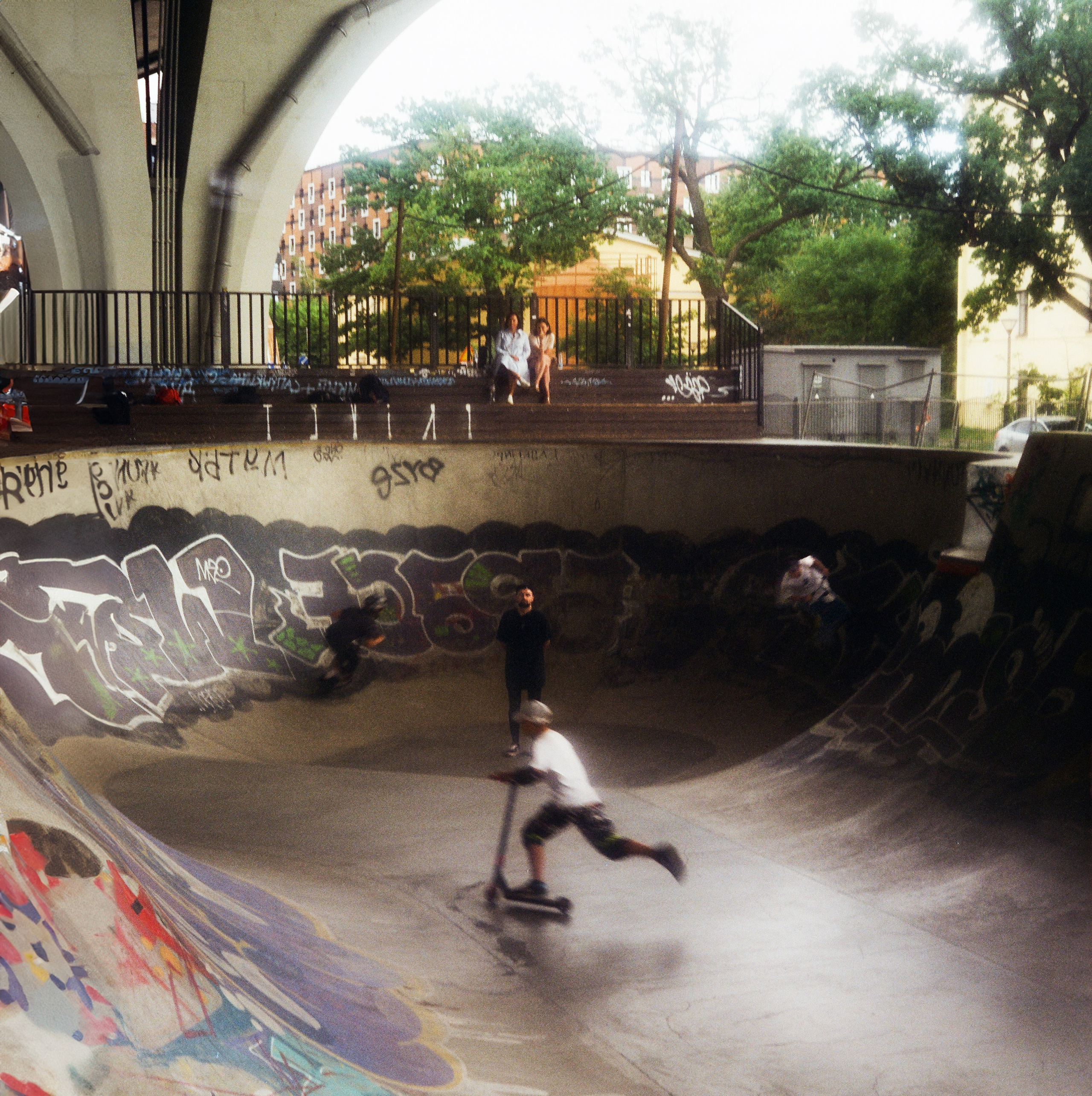 Мужской портрет на пленку в Санкт-Петербурге | Уличная фотосессия с атмосферой