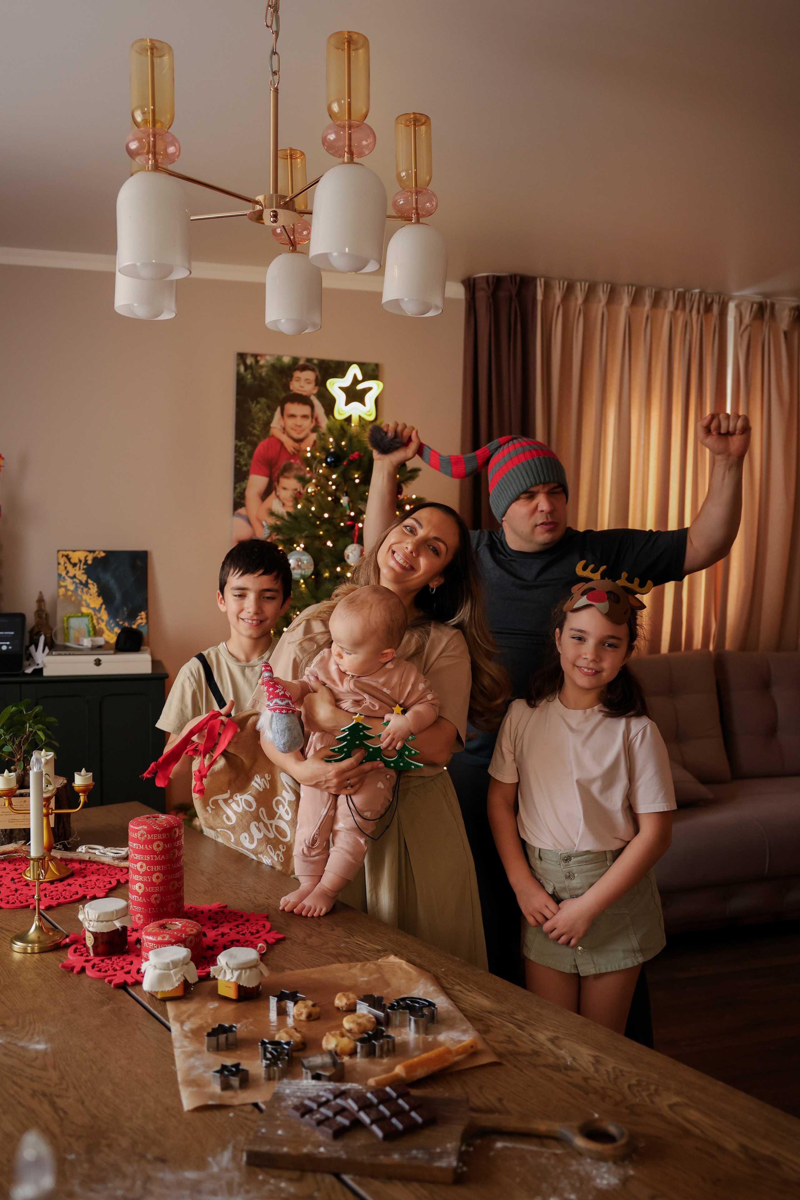 Новогоднее печенье всей семьей. Ваш семейный newborn и lifestyle фотограф в СПБ Наталья Журавлева