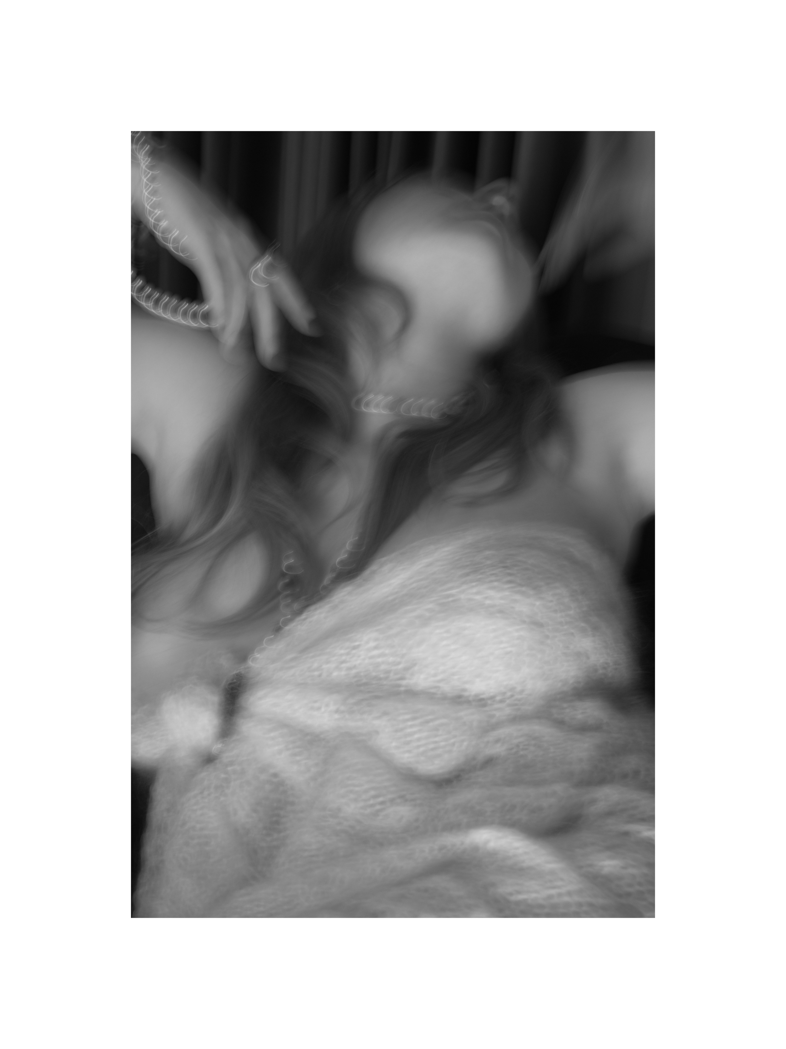 Будуарная фотосессия, непошлое ню, чувственное тело. Фотограф Анна Чанаях