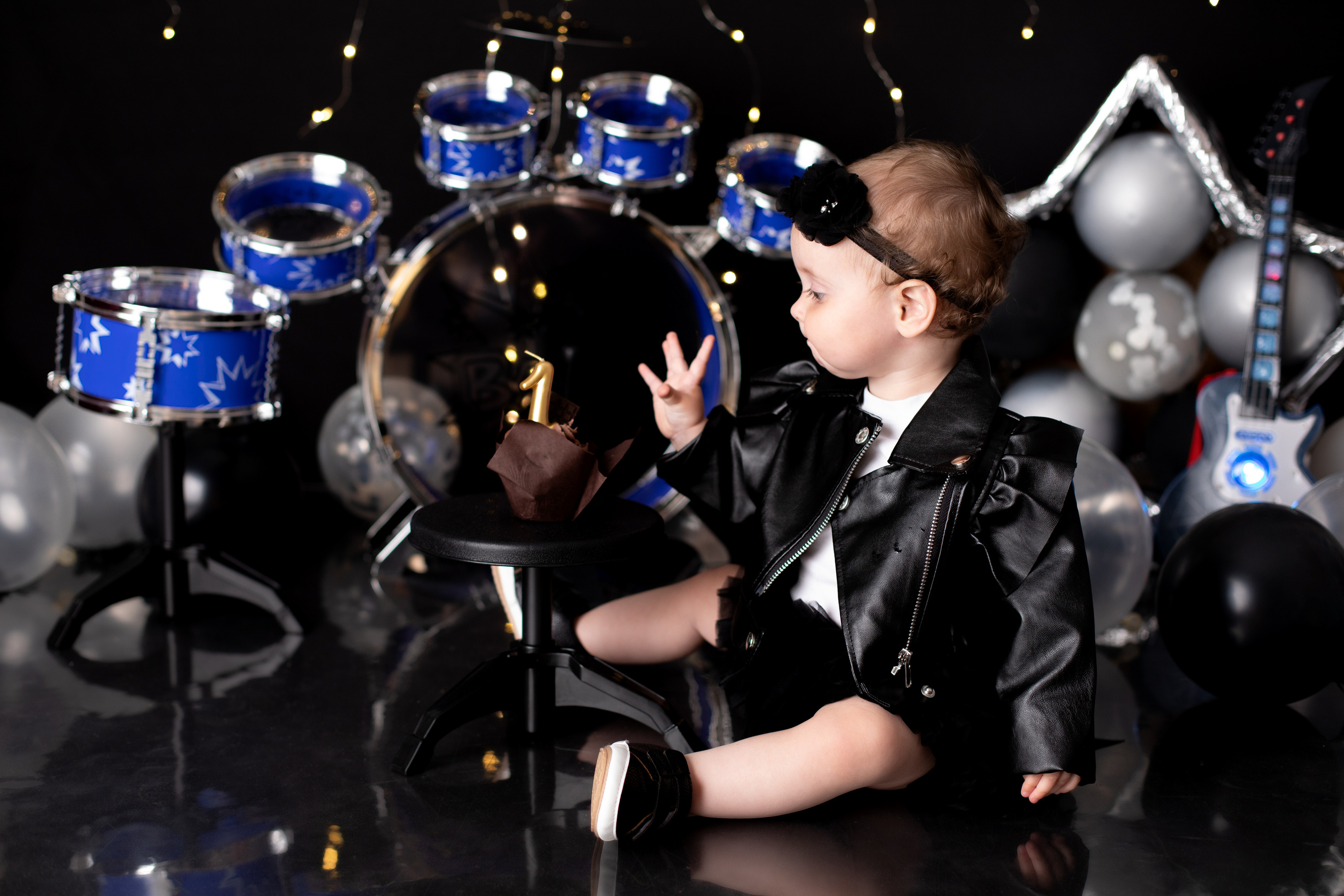 С тортиком. Фотограф новорождённых Псков