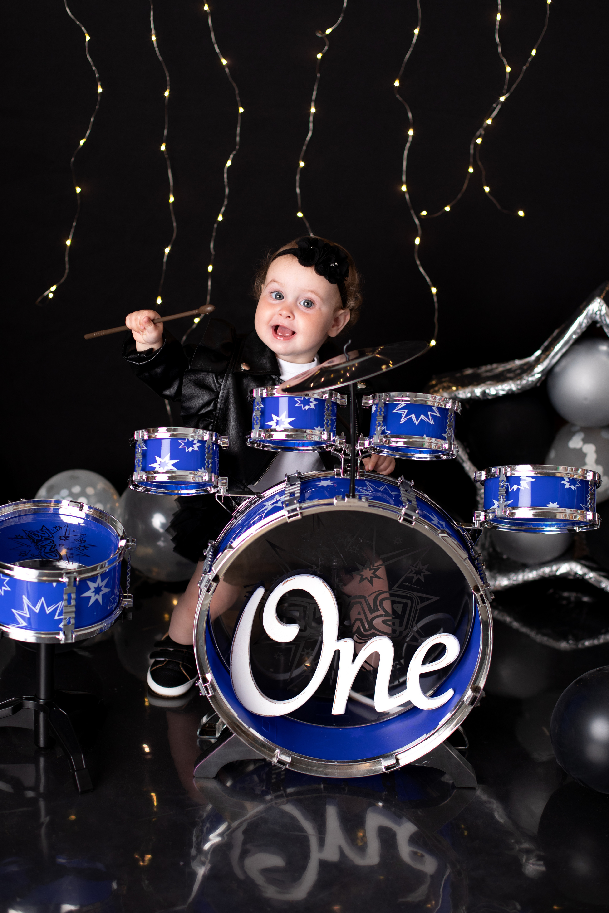 С тортиком. Фотограф новорождённых Псков