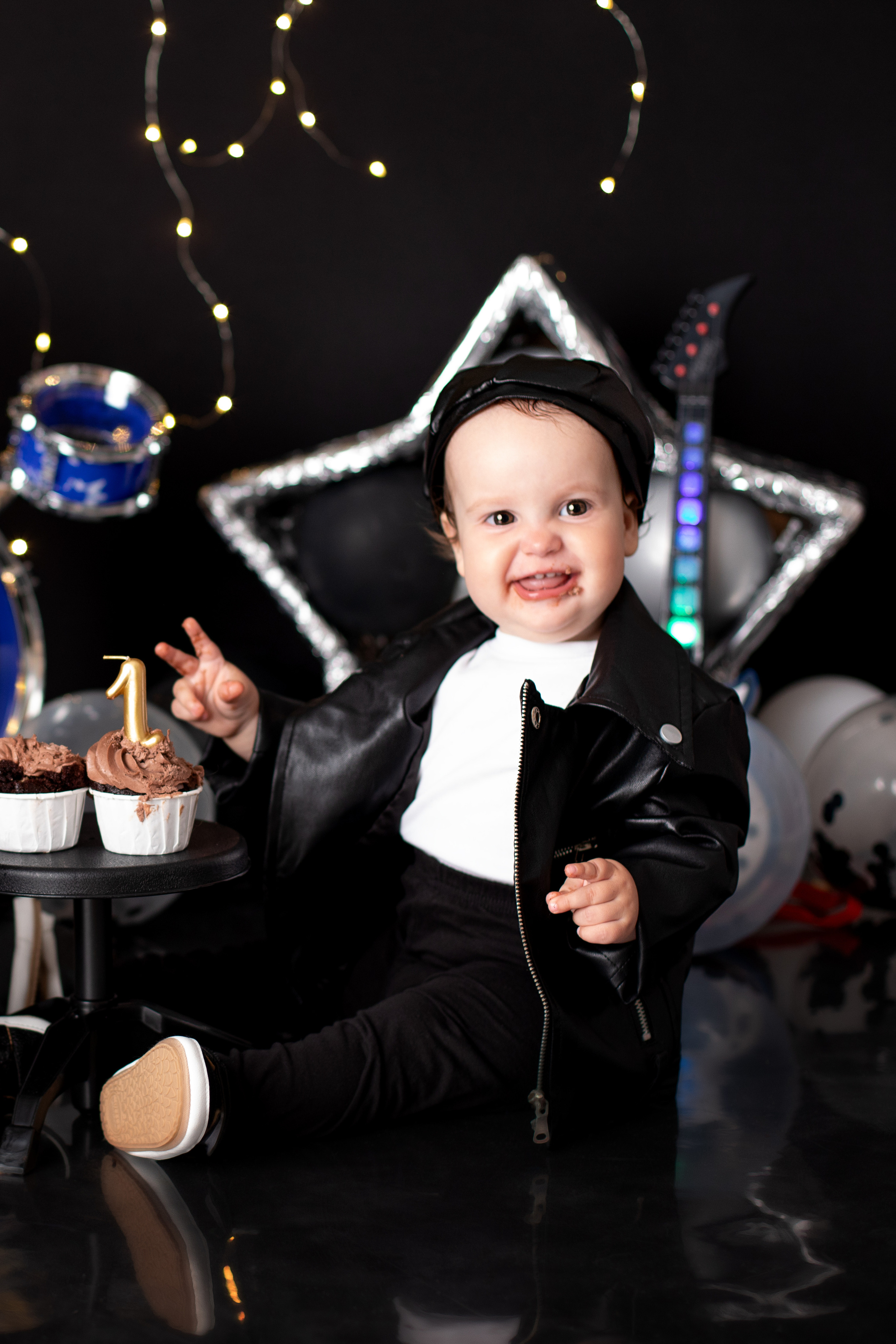 С тортиком. Фотограф новорождённых Псков