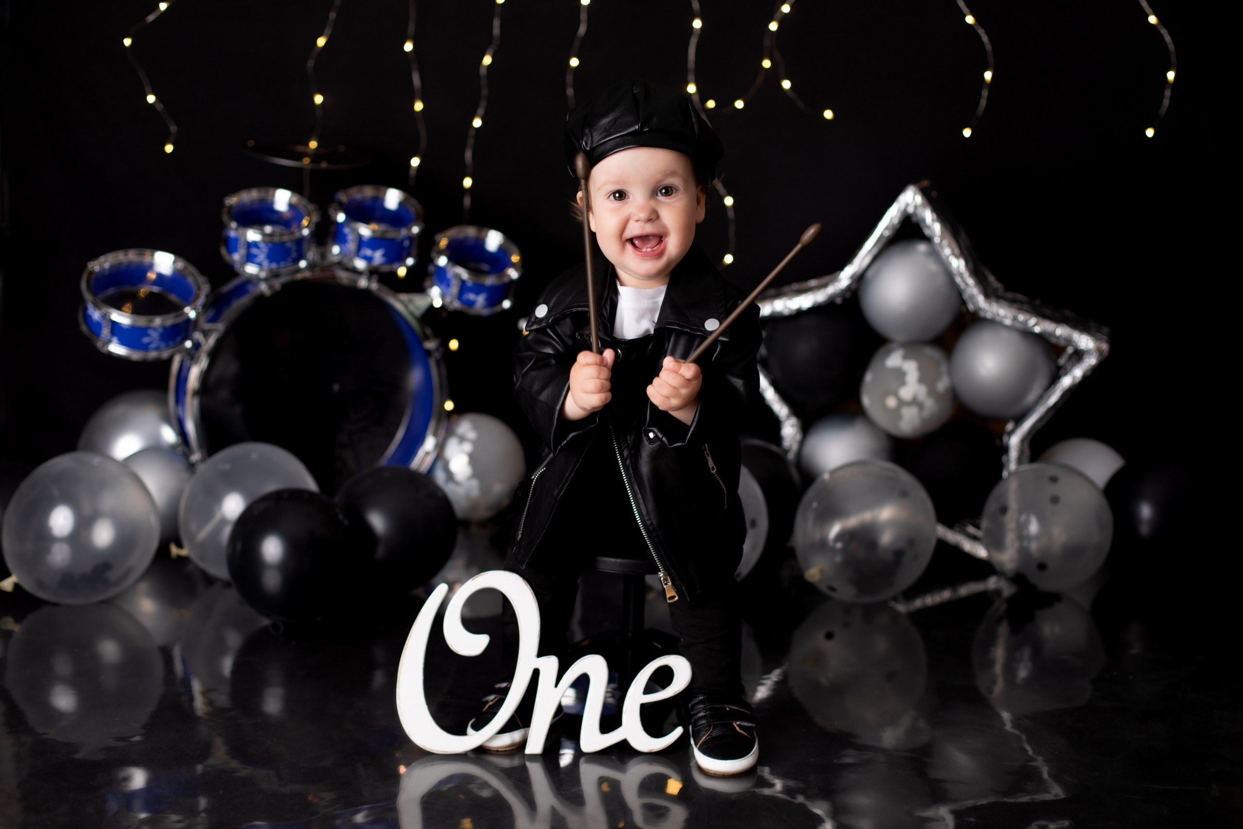 С тортиком. Фотограф новорождённых Псков