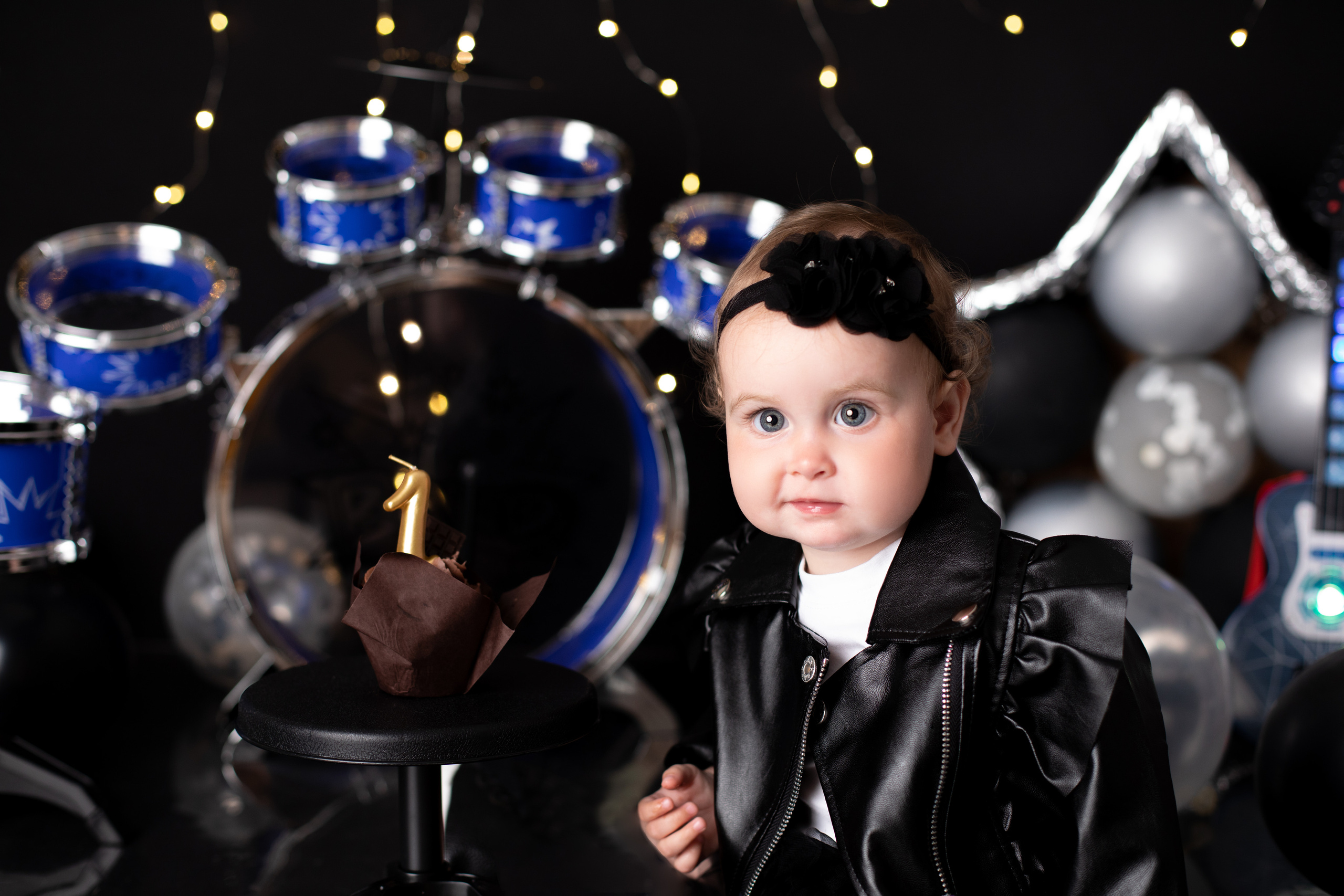 С тортиком. Фотограф новорождённых Псков