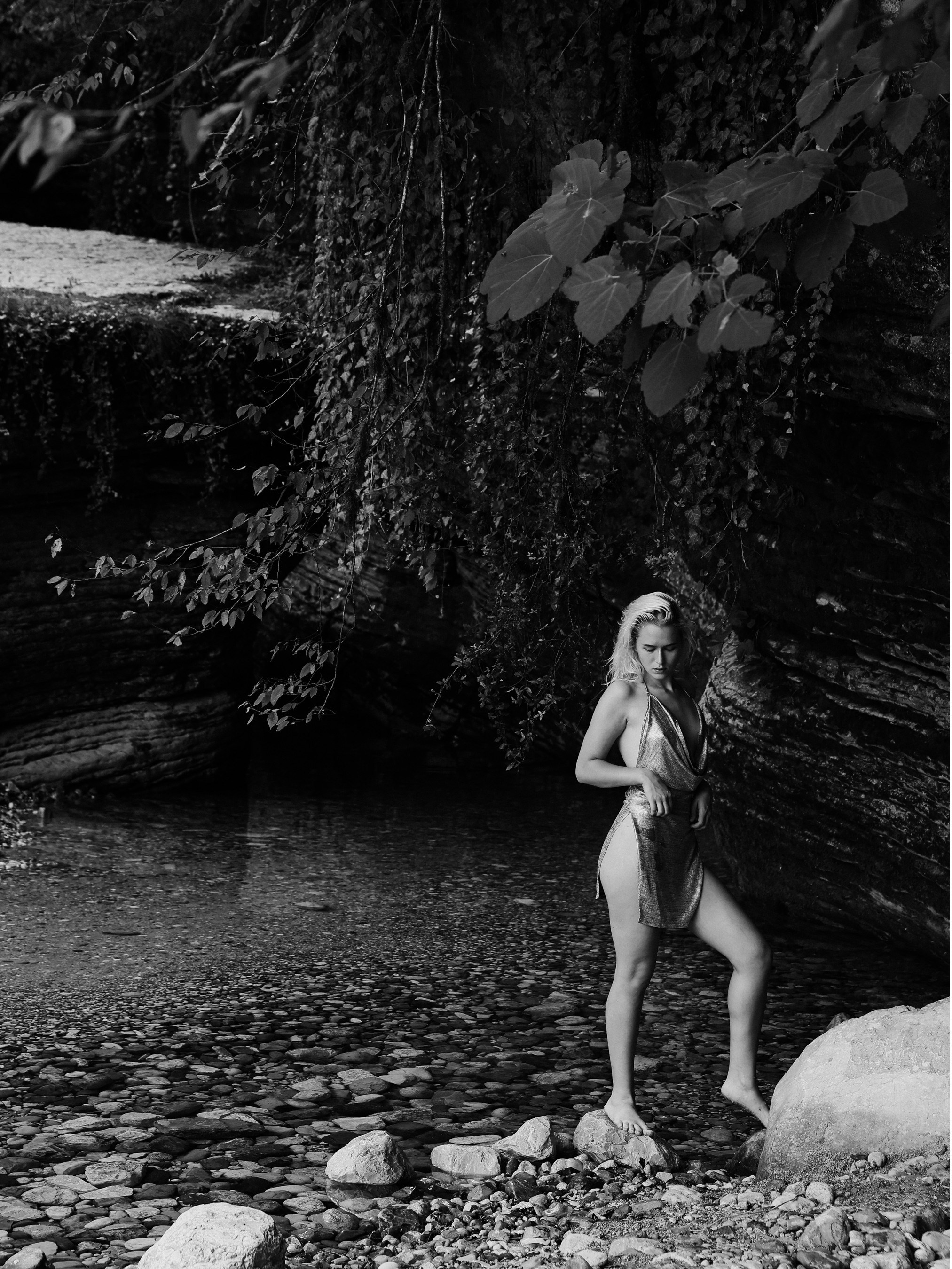 Женские уличные портреты для серт. Фотограф Анастасия Косюра