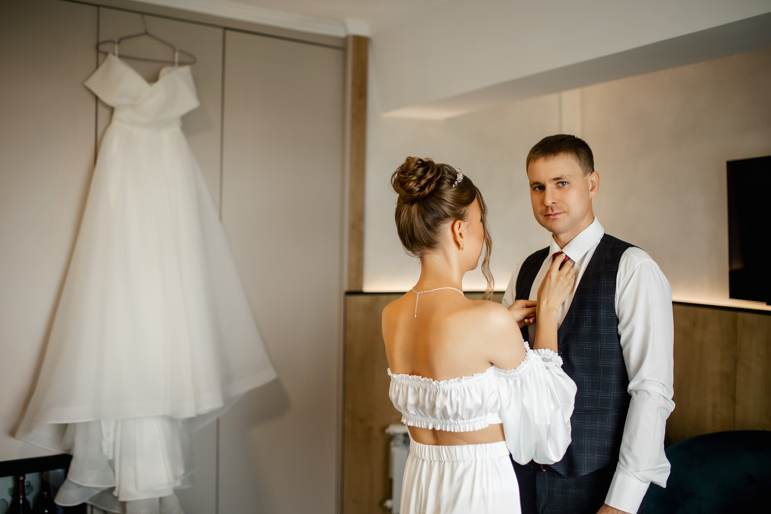 Евгений и Юлия. Совместные сборы. Интурист. Выездная. Фото с Китами. Свадебный фотограф в Хабаровске