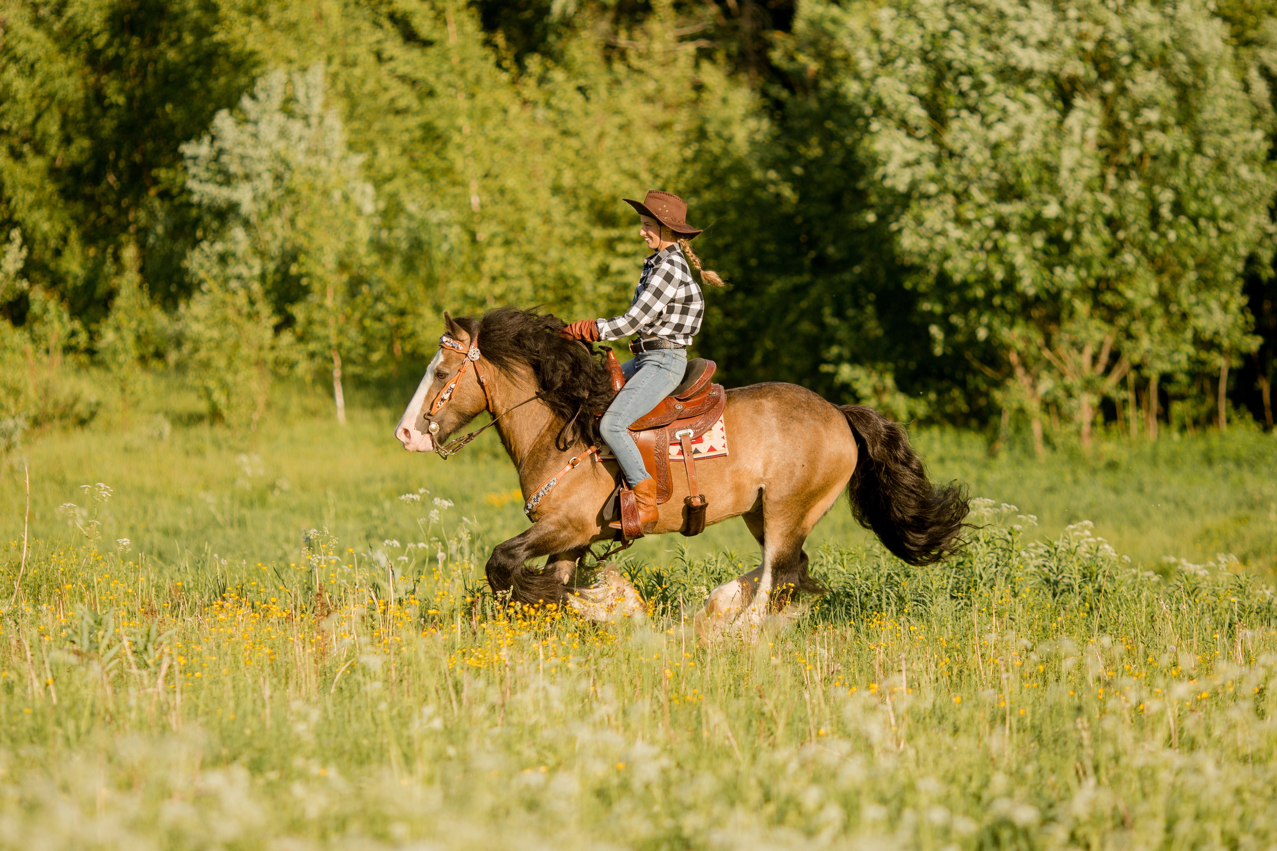 Фотосессия в стиле вестерн с лошадью