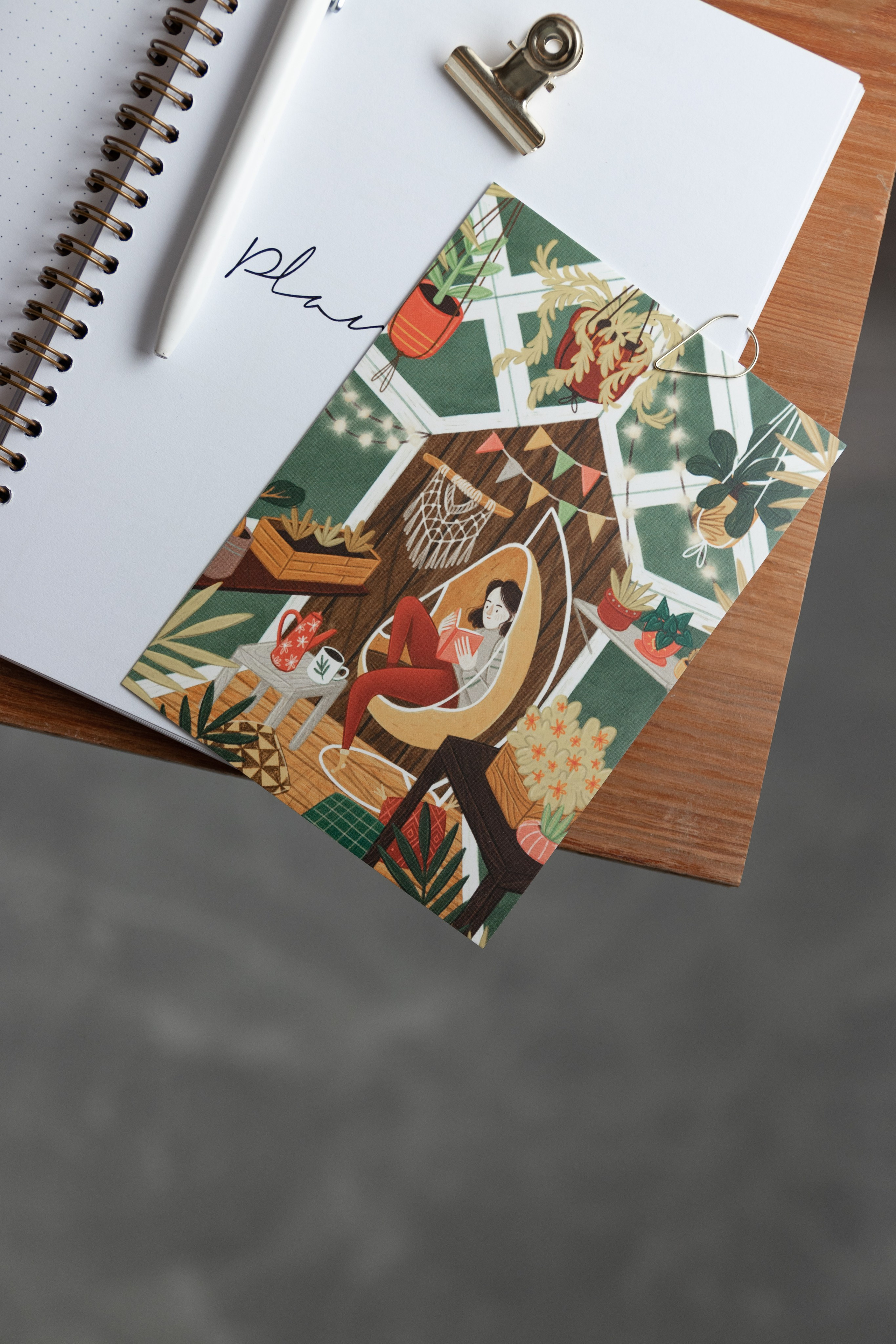 Открытки Moonpost. Предметный фотограф Северова Екатерина | Профессиональная предметная съёмка фото и видео в Санкт-Петербурге