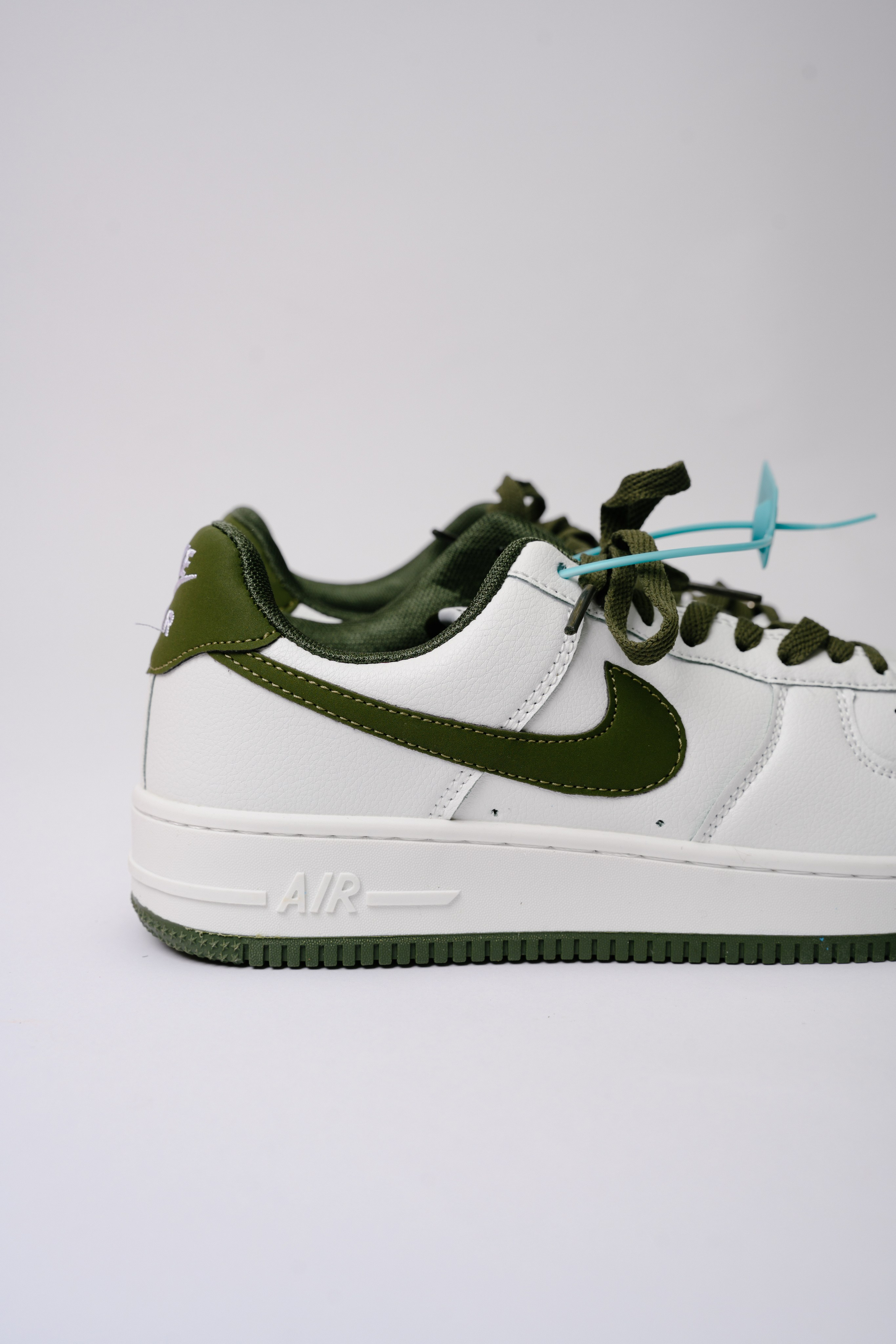 Кроссовки для wb. Фотограф в Красноярске