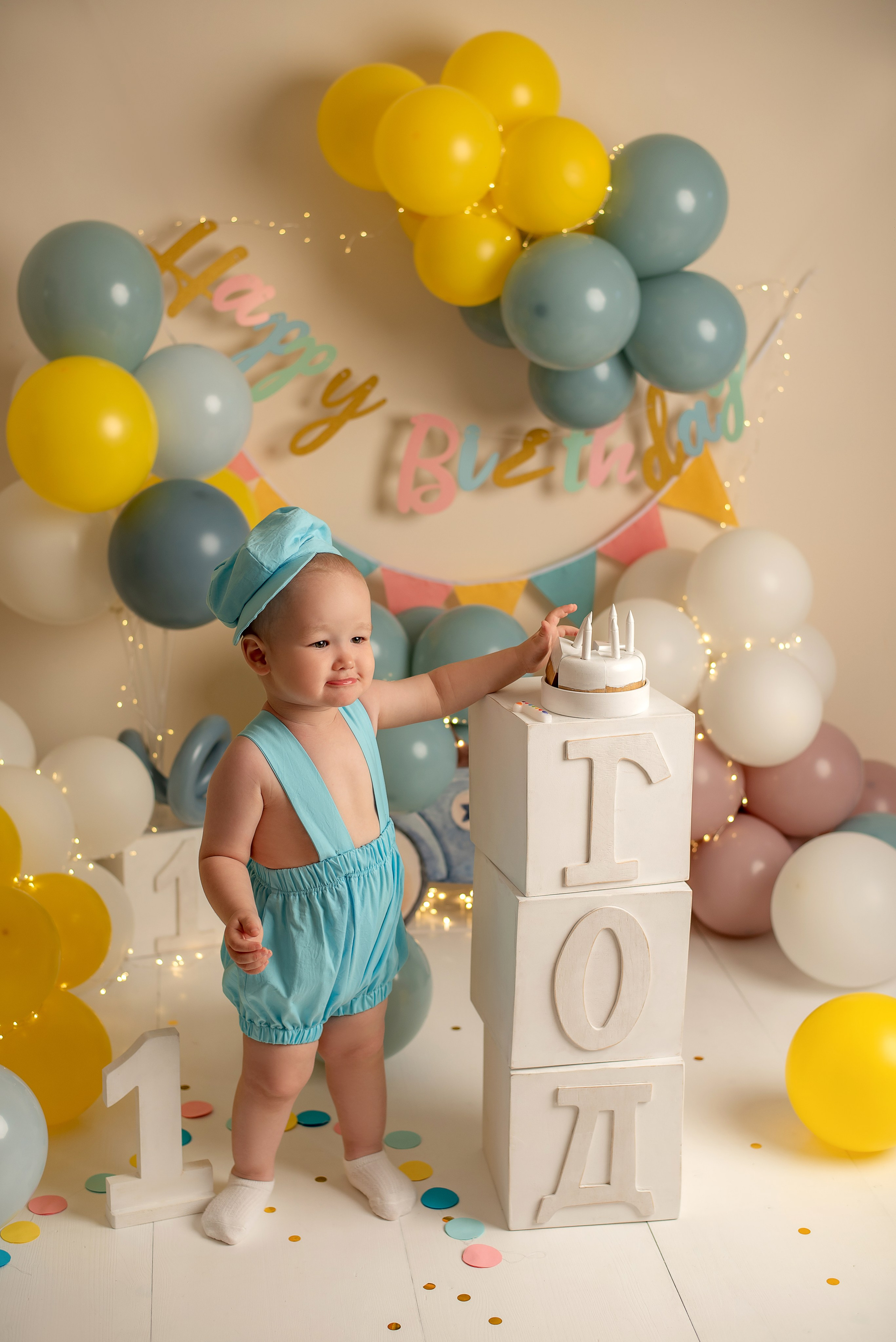 Коленька- яркая фотозона. Семейный и детский фотограф Наталья Горда