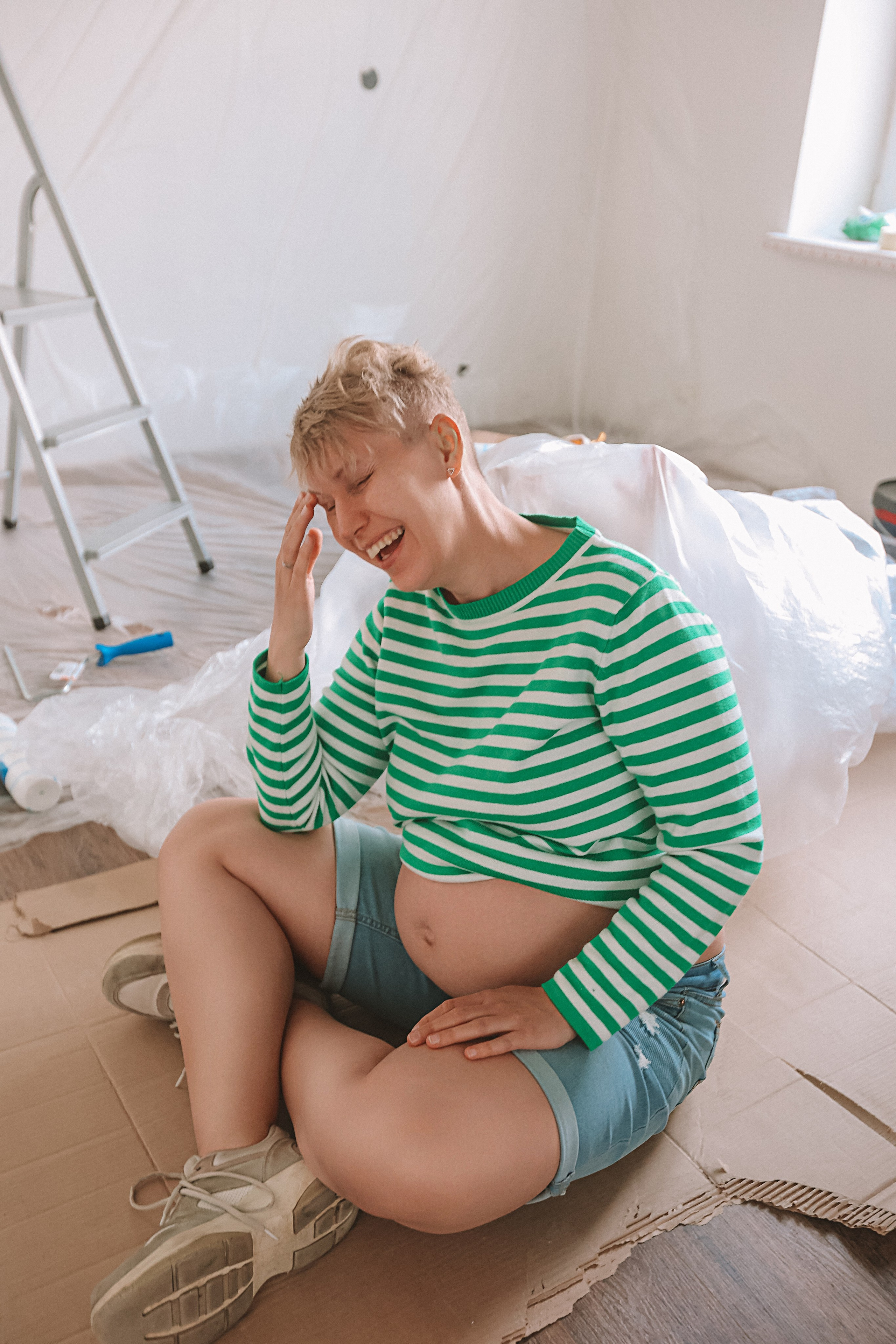 Ремонт. Семейный фотограф Тюмень, фотограф на роды Салмина Мария