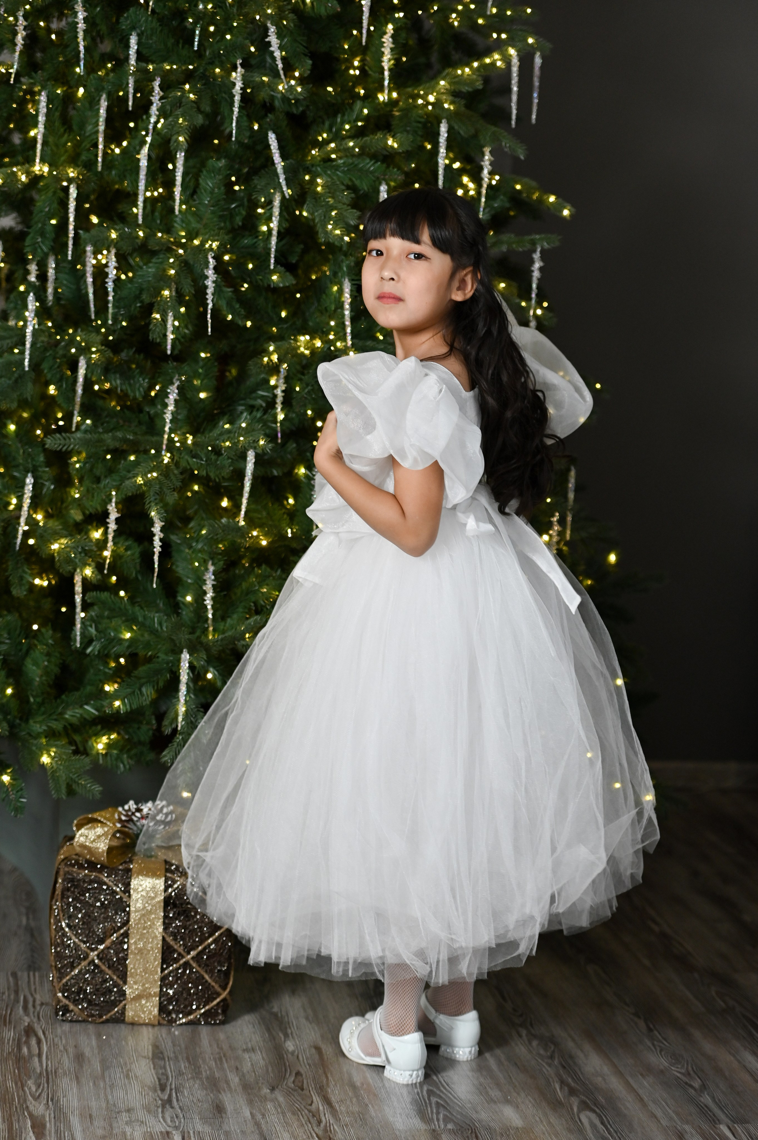 Новогодние фотографии для маленькой принцессы. Школьный и семейный фотограф в Ростове-на-Дону