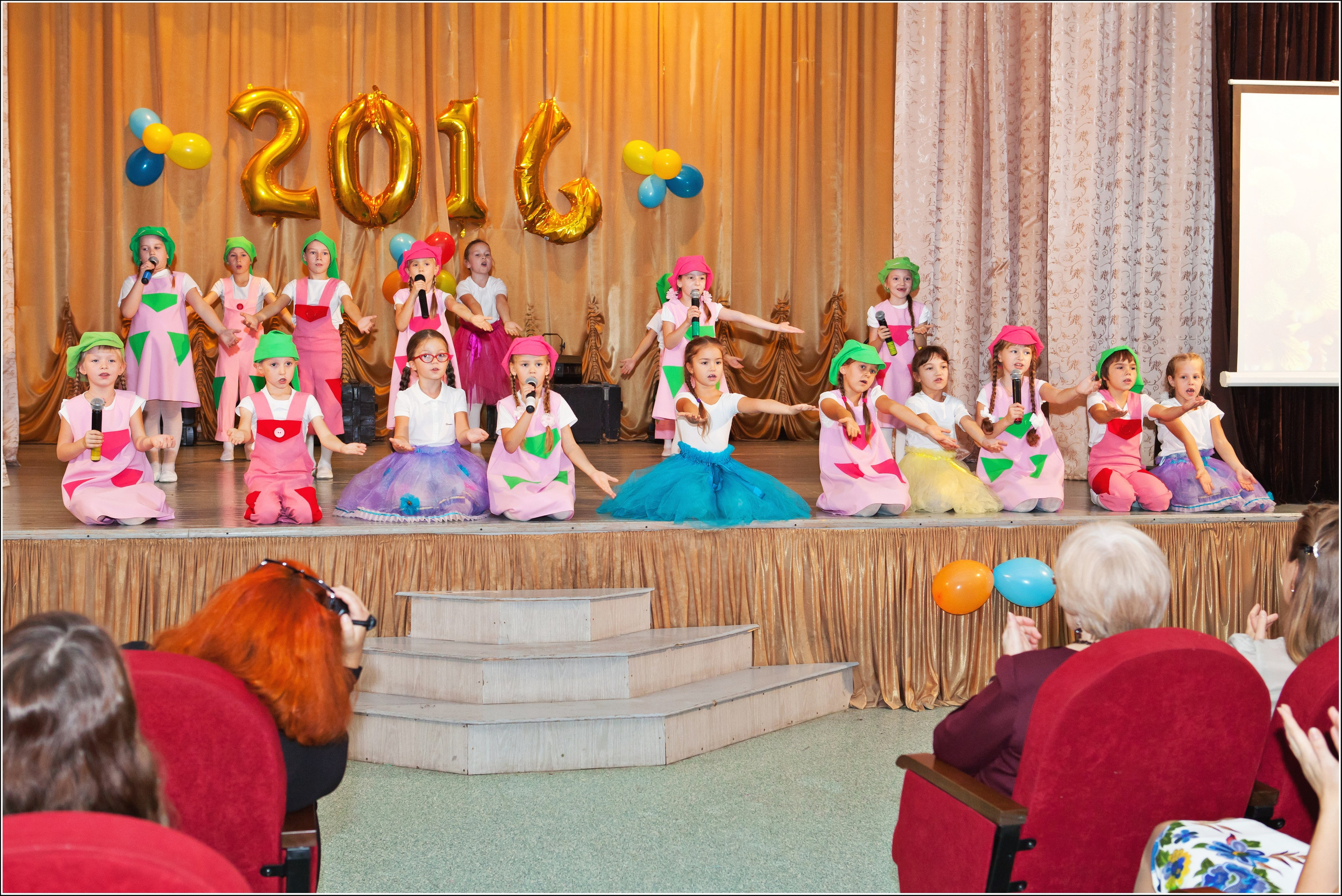 Выступление коллектива Дежавю. Фото и видео Москва, Московский. Свадебный фотограф, видеограф, фотосессии, видеосъемка