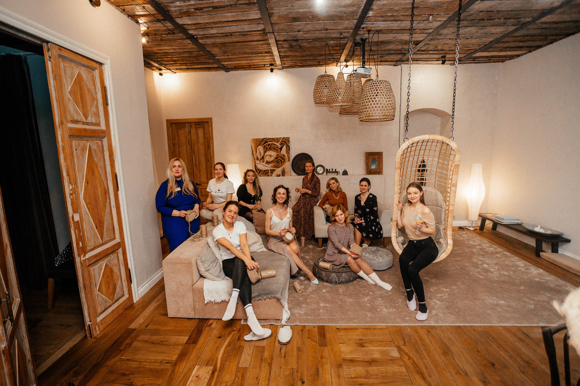 Мастер-класс по вязанию из джута в балийской квартире. Портретный и свадебный фотограф в Санкт-Петербурге Ольга Филиппова