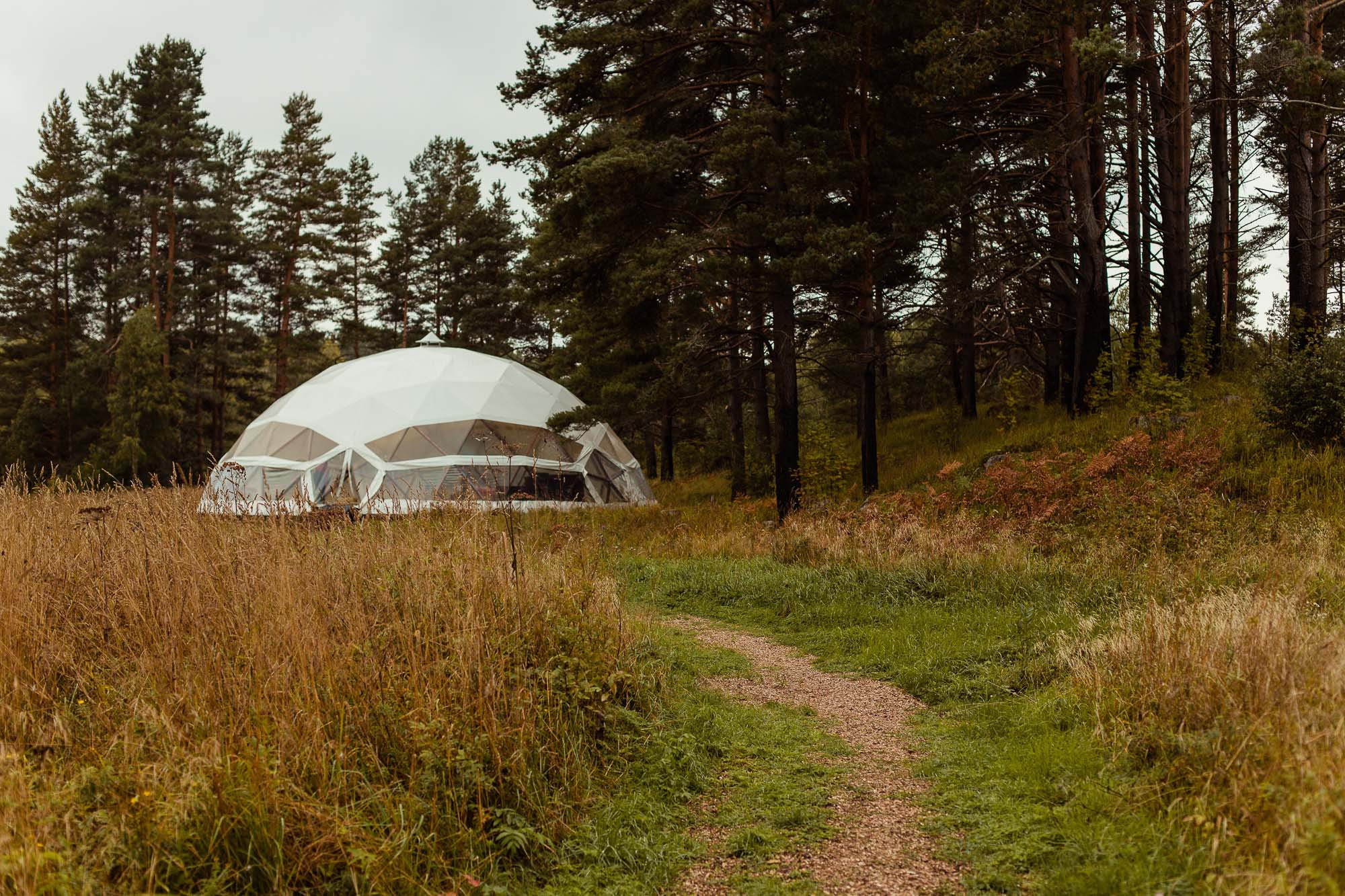 Total escape в Карелии. Женские выезды на Ладогу. Портретный и свадебный фотограф в Санкт-Петербурге Ольга Филиппова