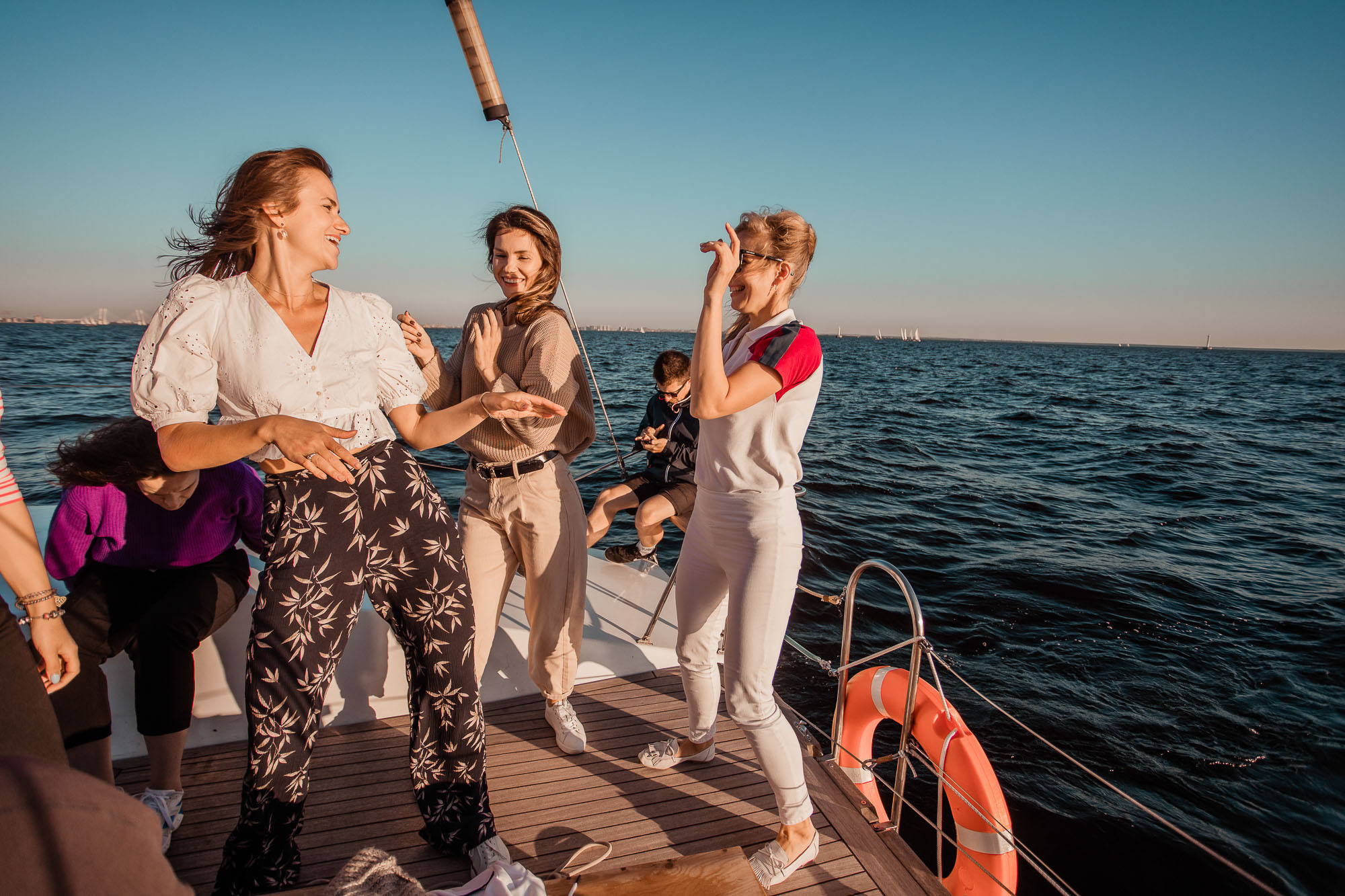 Прогулки на яхте в акватории Финского залива. Портретный и свадебный фотограф в Санкт-Петербурге Ольга Филиппова
