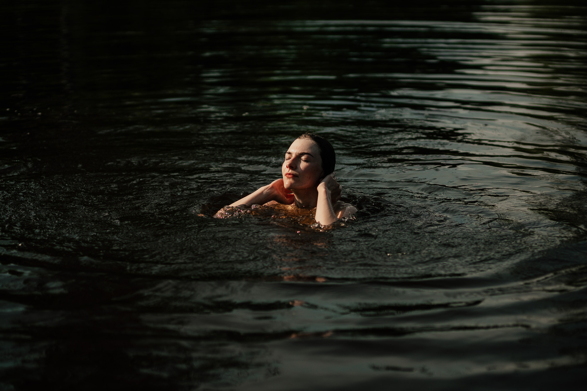 Total escape в Карелии. Женские выезды на Ладогу. Портретный и свадебный фотограф в Санкт-Петербурге Ольга Филиппова