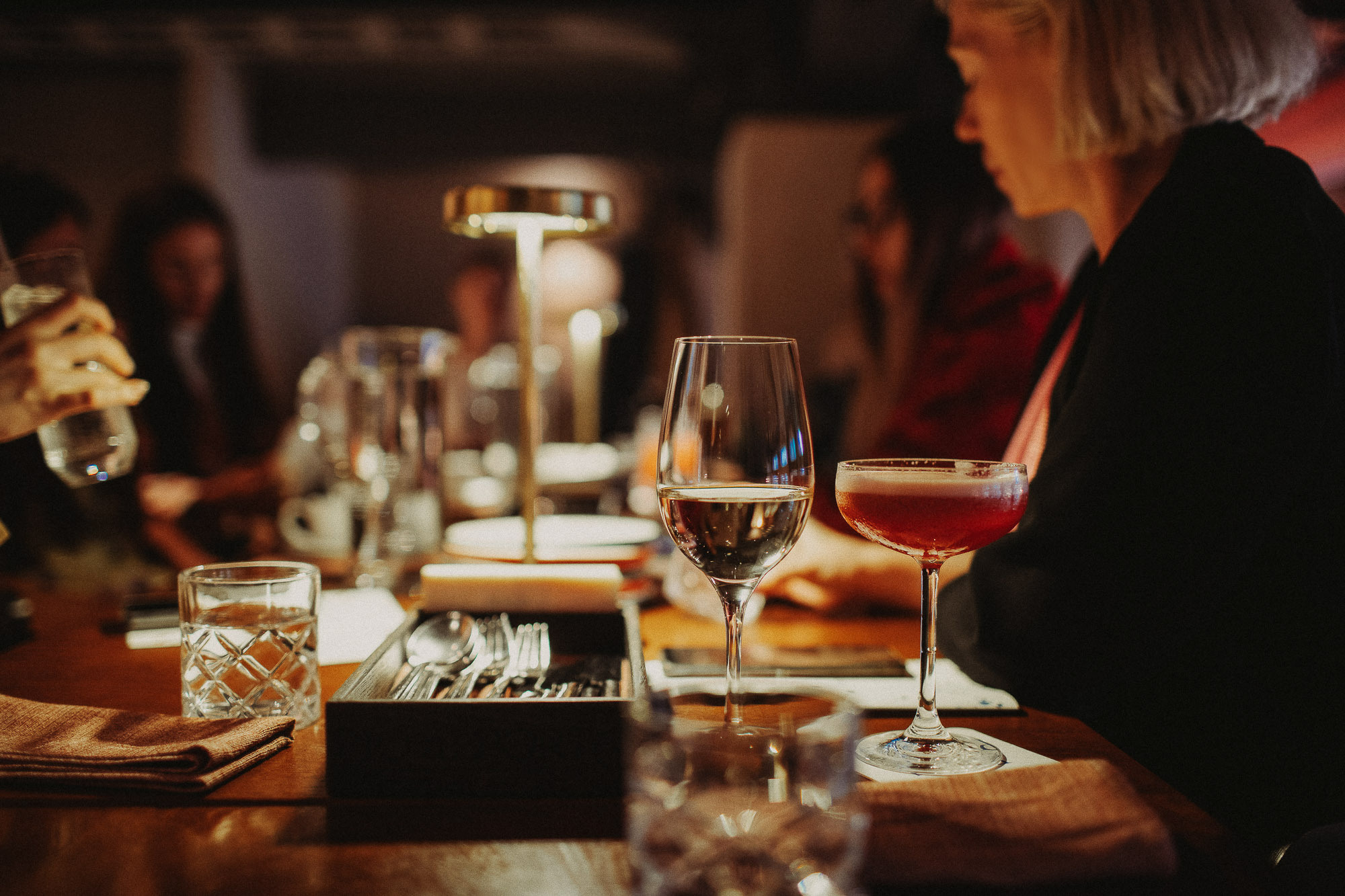 Фотосопровождение на арт-бранчах и выставках. Портретный и свадебный фотограф в Санкт-Петербурге Ольга Филиппова