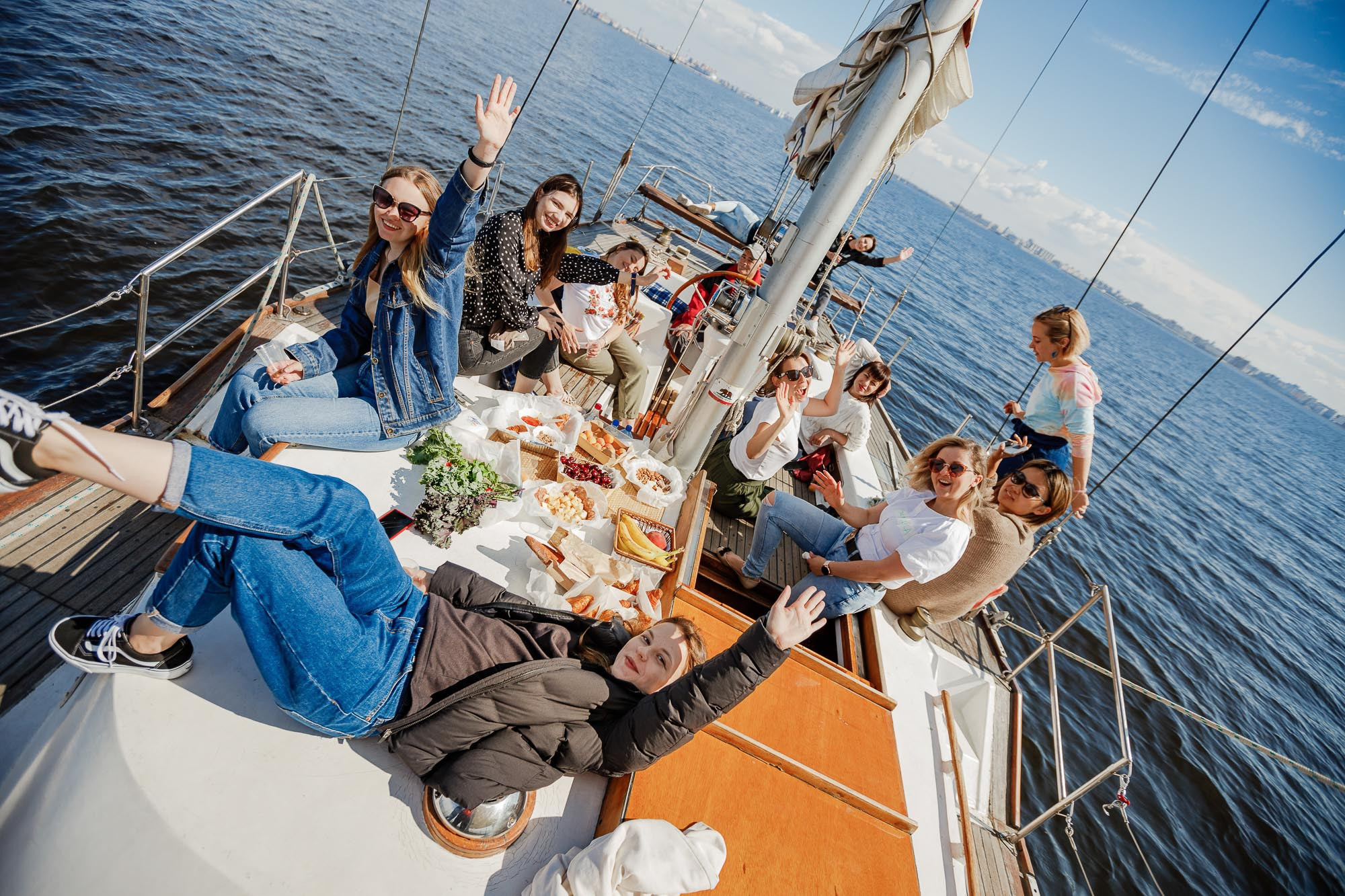 Прогулки на яхте в акватории Финского залива. Портретный и свадебный фотограф в Санкт-Петербурге Ольга Филиппова