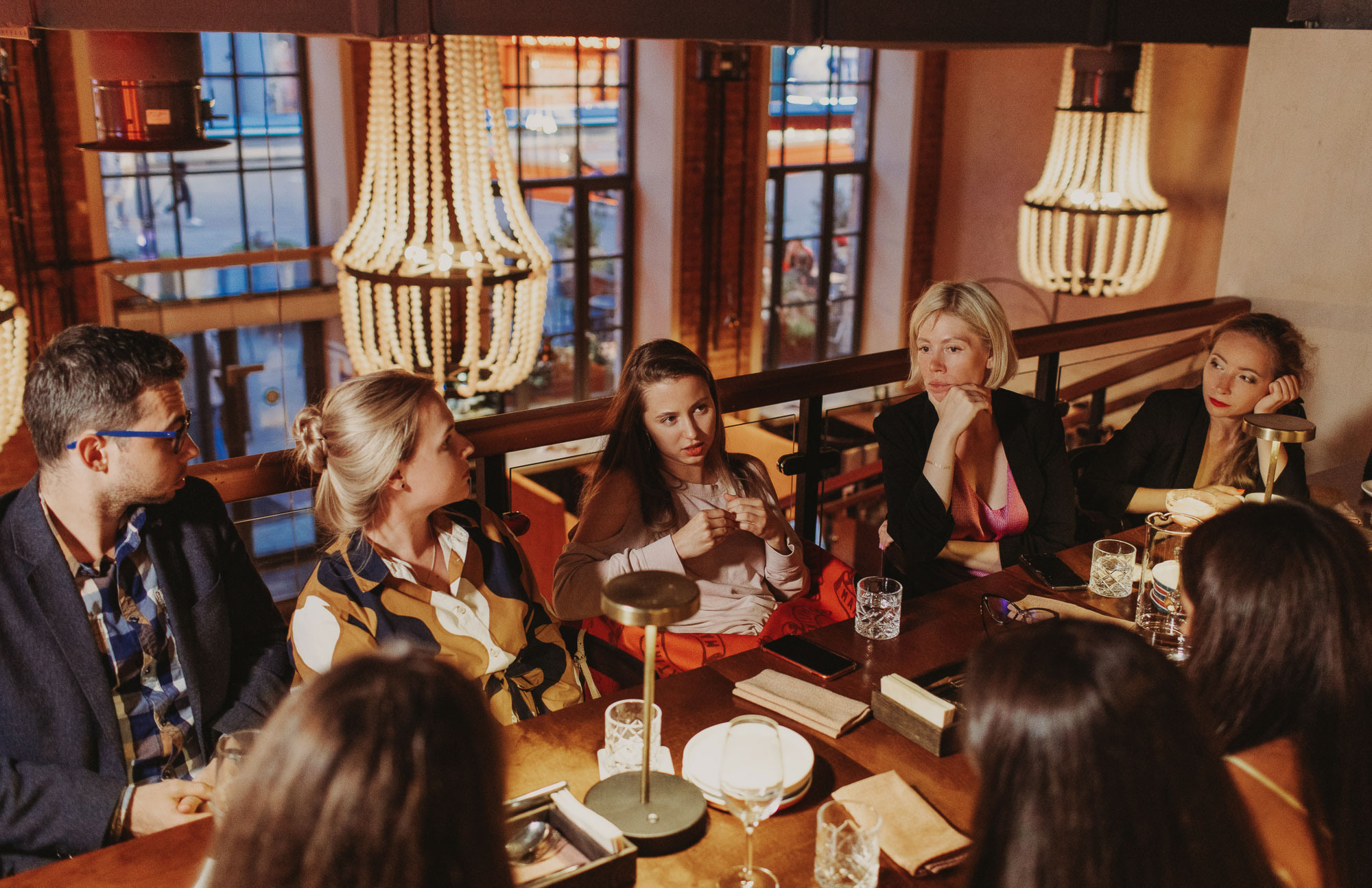 Фотосопровождение на арт-бранчах и выставках. Портретный и свадебный фотограф в Санкт-Петербурге Ольга Филиппова