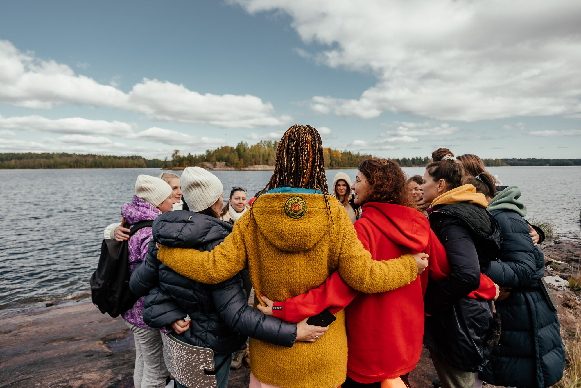 Total escape в Карелии. Женские выезды на Ладогу. Портретный и свадебный фотограф в Санкт-Петербурге Ольга Филиппова
