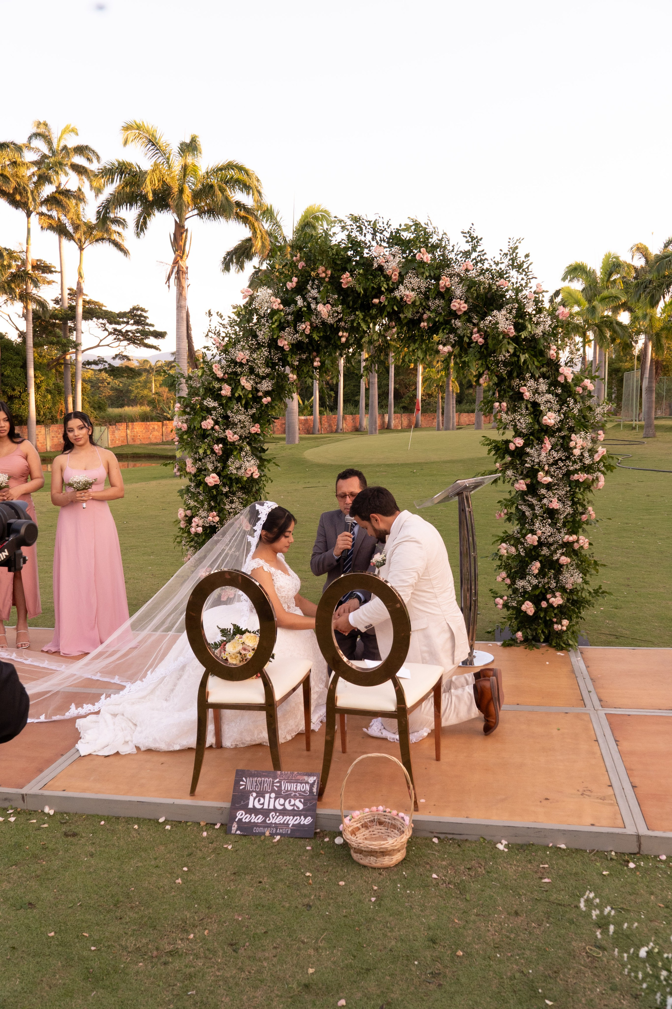 Carola & Gerson. Wedding Photographer in Barcelona and Medellin