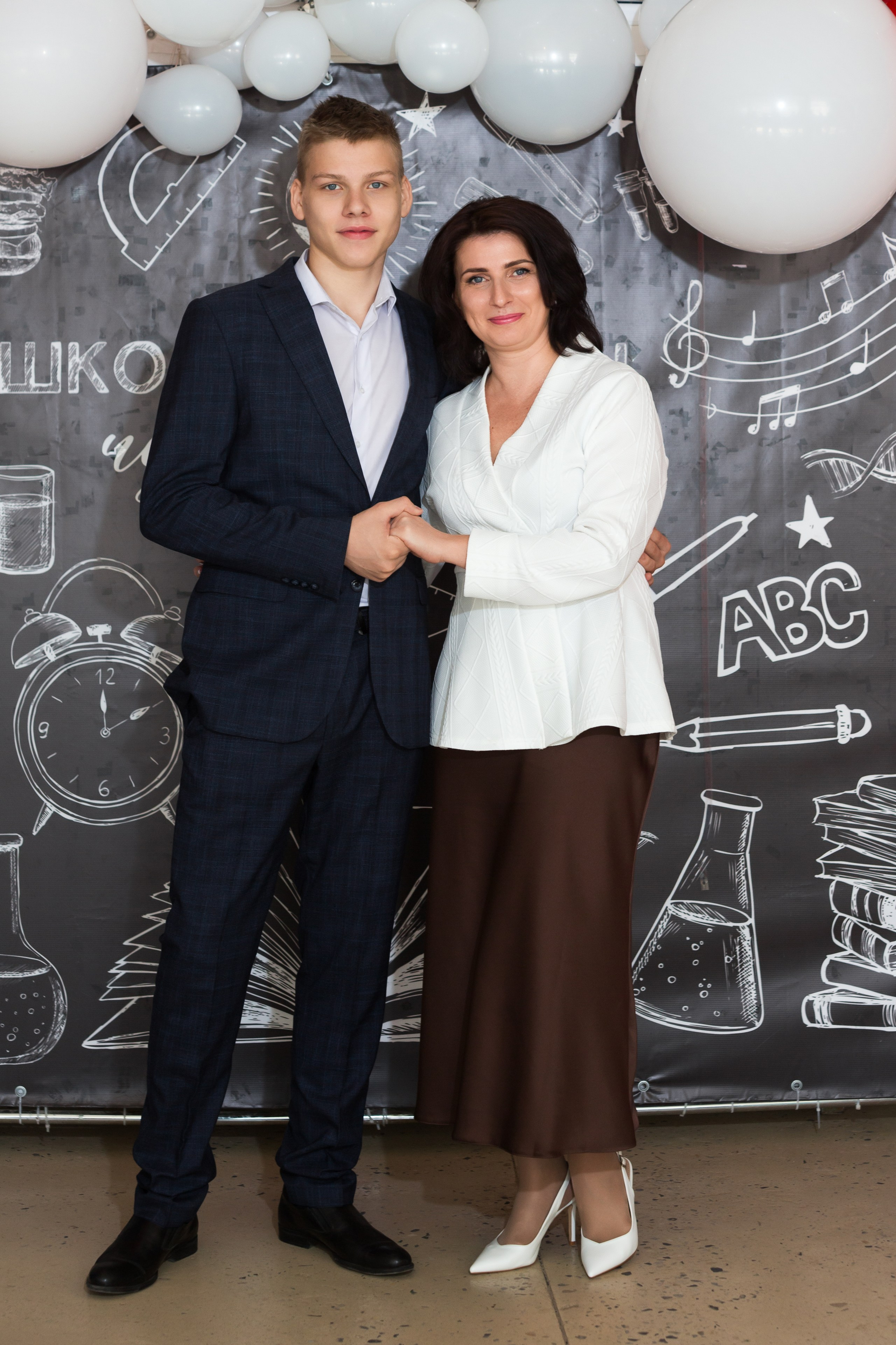 ФОТОСЕССИЯ С РОДИТЕЛЯМИ «ПОСЛЕДНИЙ ЗВОНОК — 2025» 9 ШКОЛА Г.МЦЕНСК. Профессиональный фотограф в Мценске и Орловской области