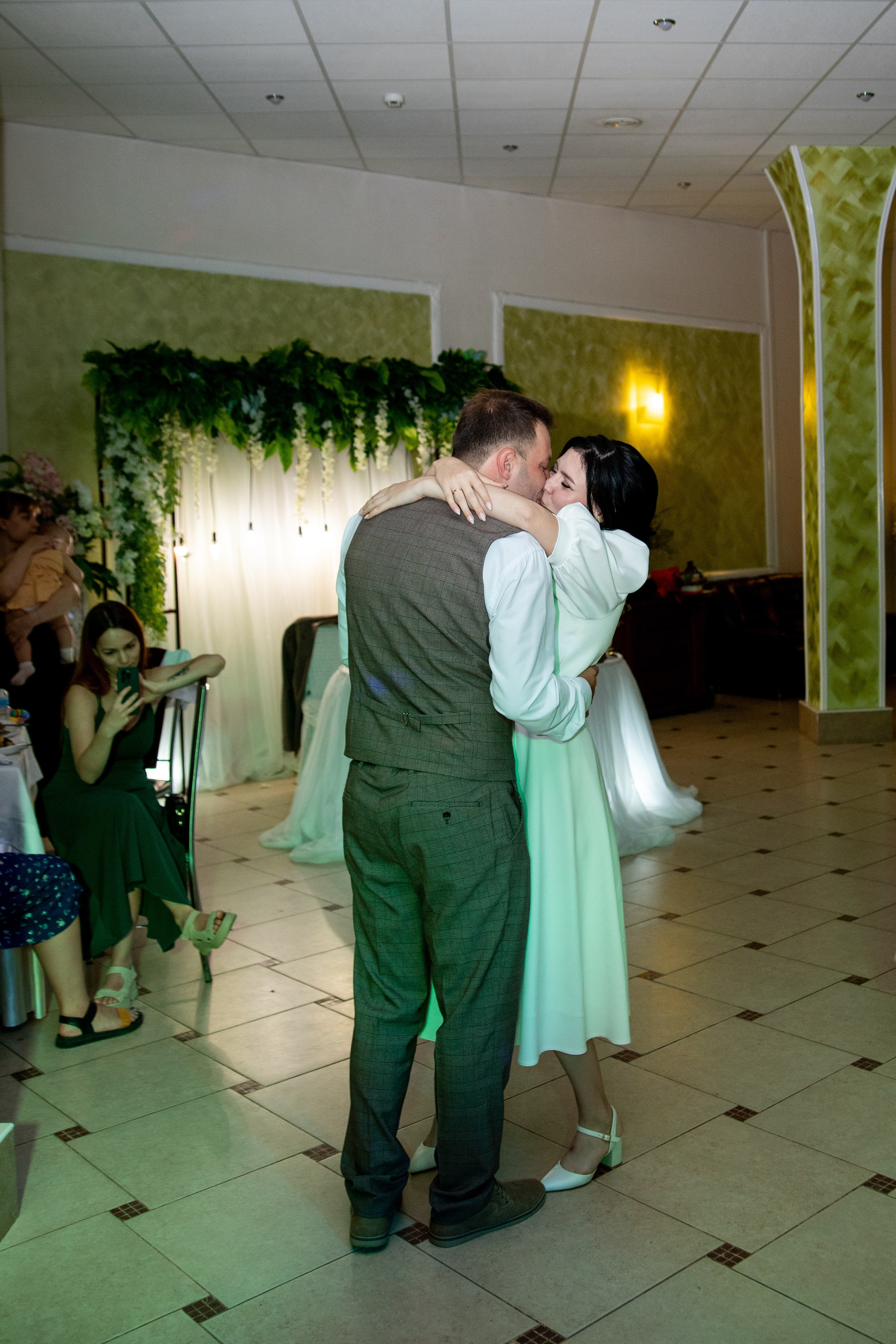 Виктор + Влада. Свадебный и семейный фотограф в Михайловке Полина Крипс