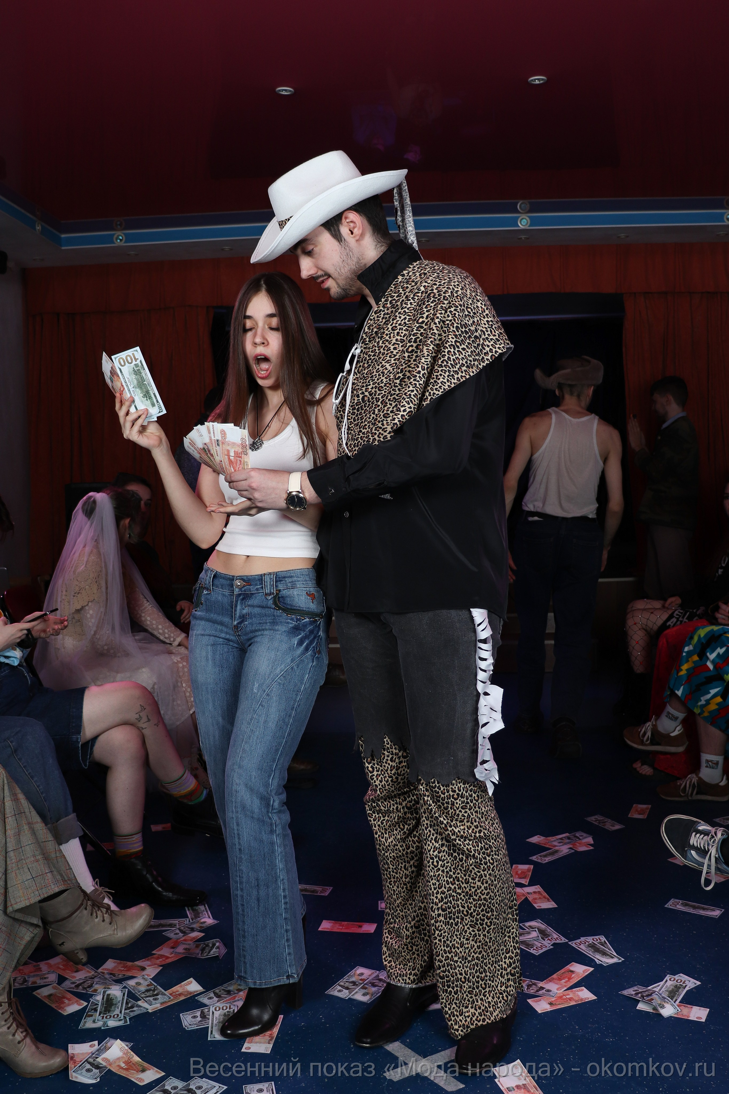 Весенний показ «Мода народа». Ивентный фотограф в Санкт-Петербурге Олег Комков