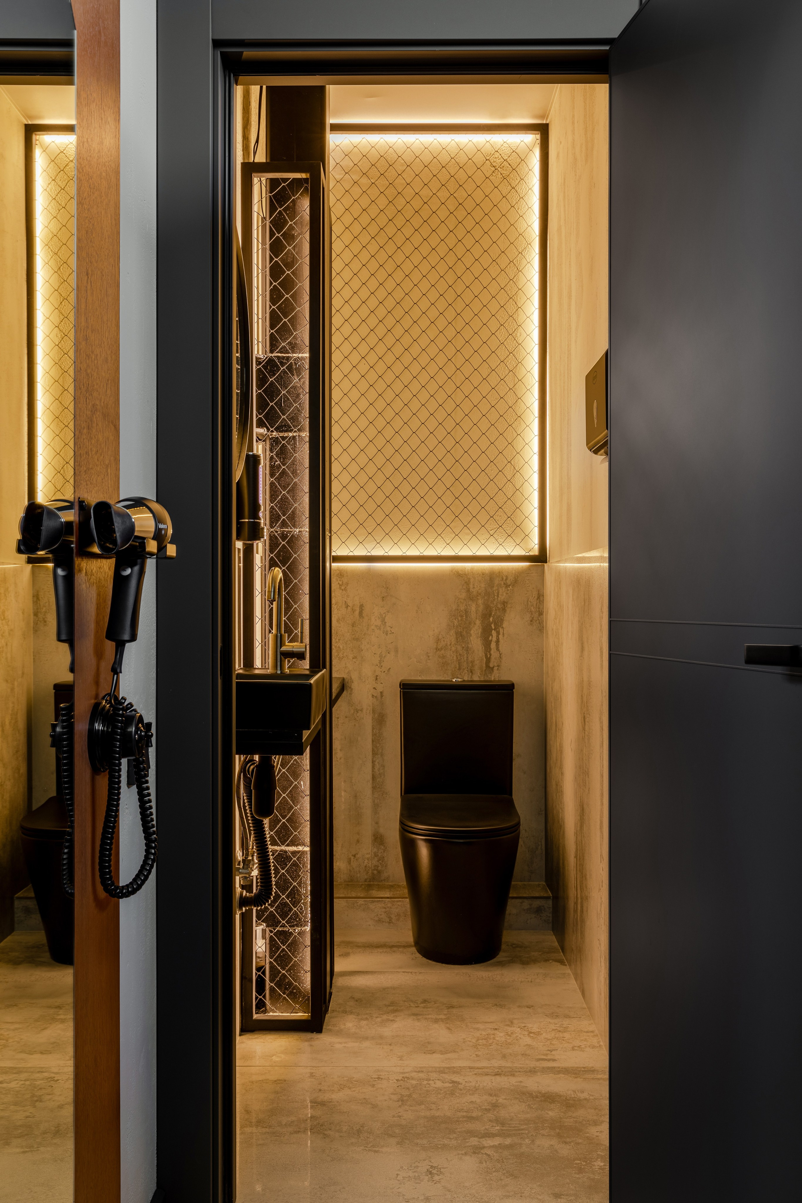 Дизайн-проект: Евгения Баранова @evgeniya_baranova_designer, публикация в журнале «HiHome». Интерьерный фотограф Москва