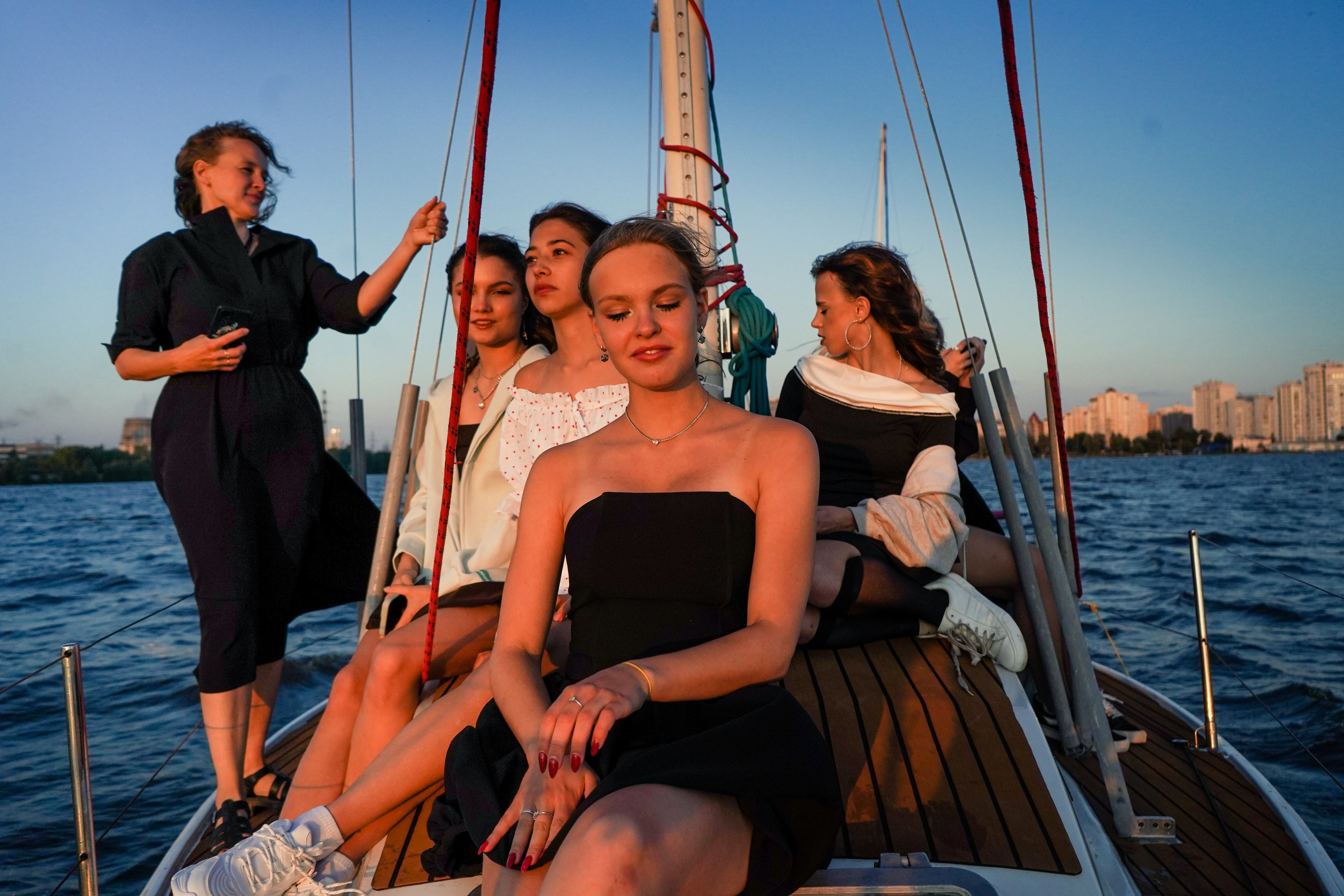 Выпускной 9 класса школа 19 в Коматек. Семейный и портретный фотограф в Екатеринбурге Анна Лобанова