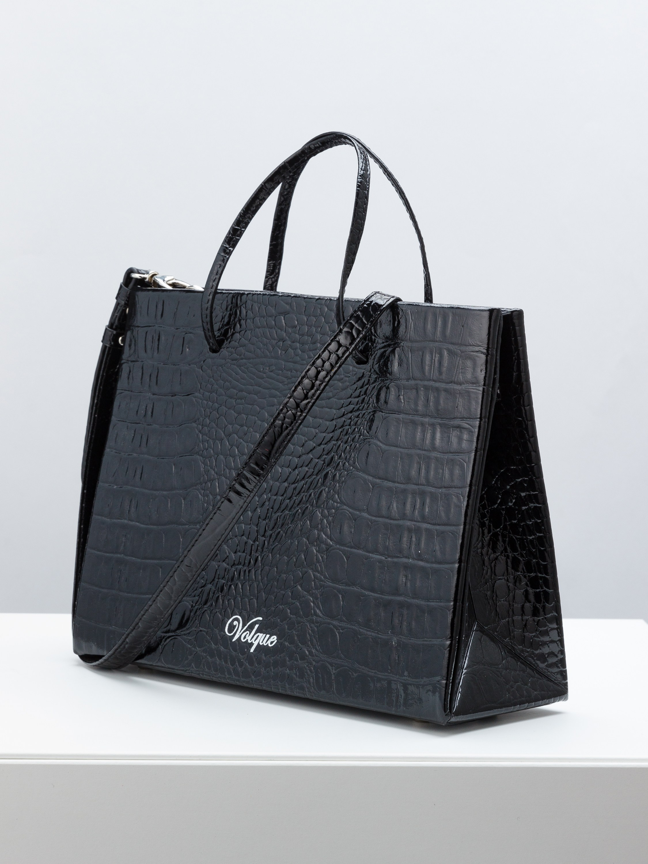 Фотосъёмка сумок и кошельков для маркетплейсов. Профессиональный фотограф в Санкт-Петербурге. Сергей Пушкин