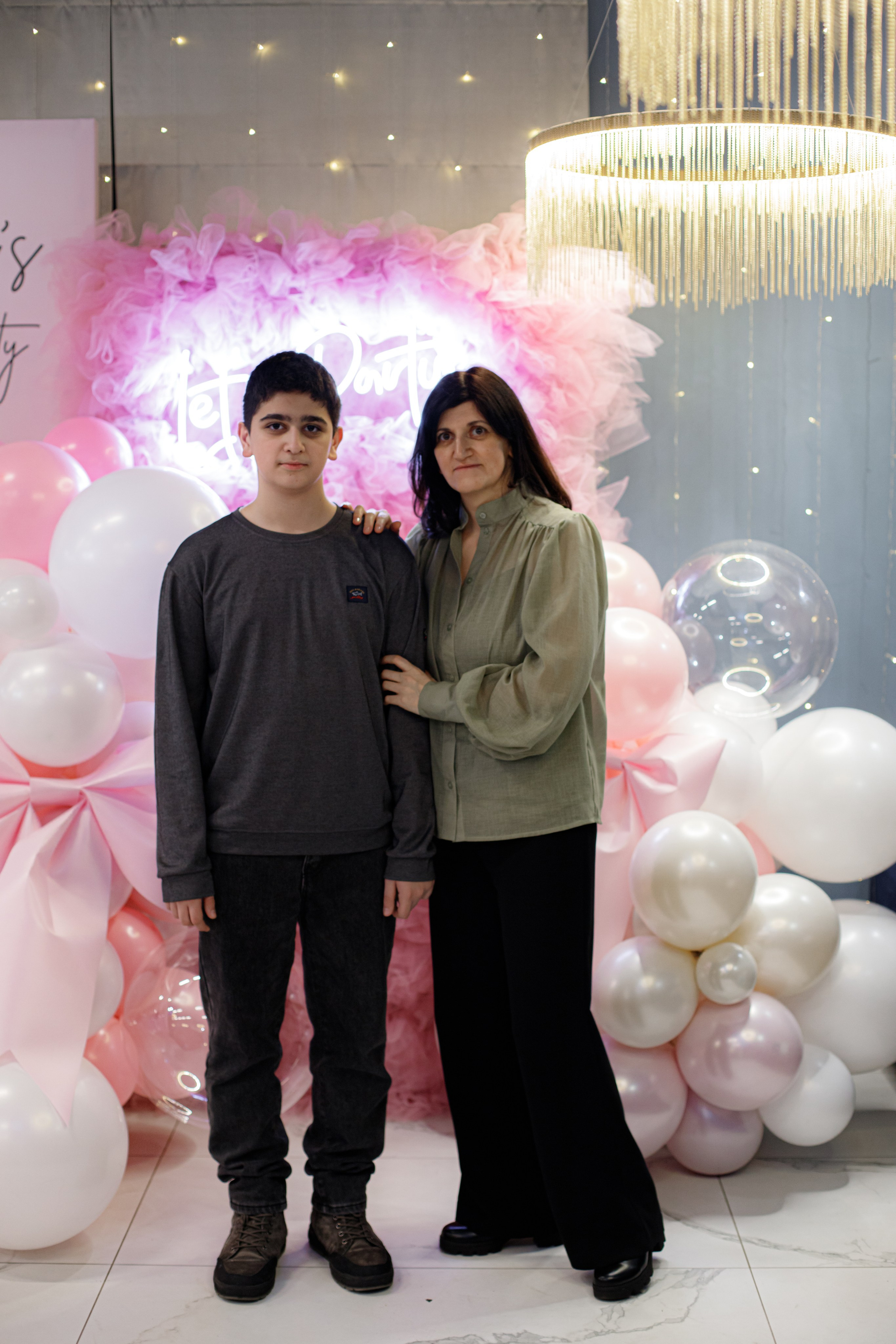 ASIA'S BIRTHDAY PARTY. Photokarish