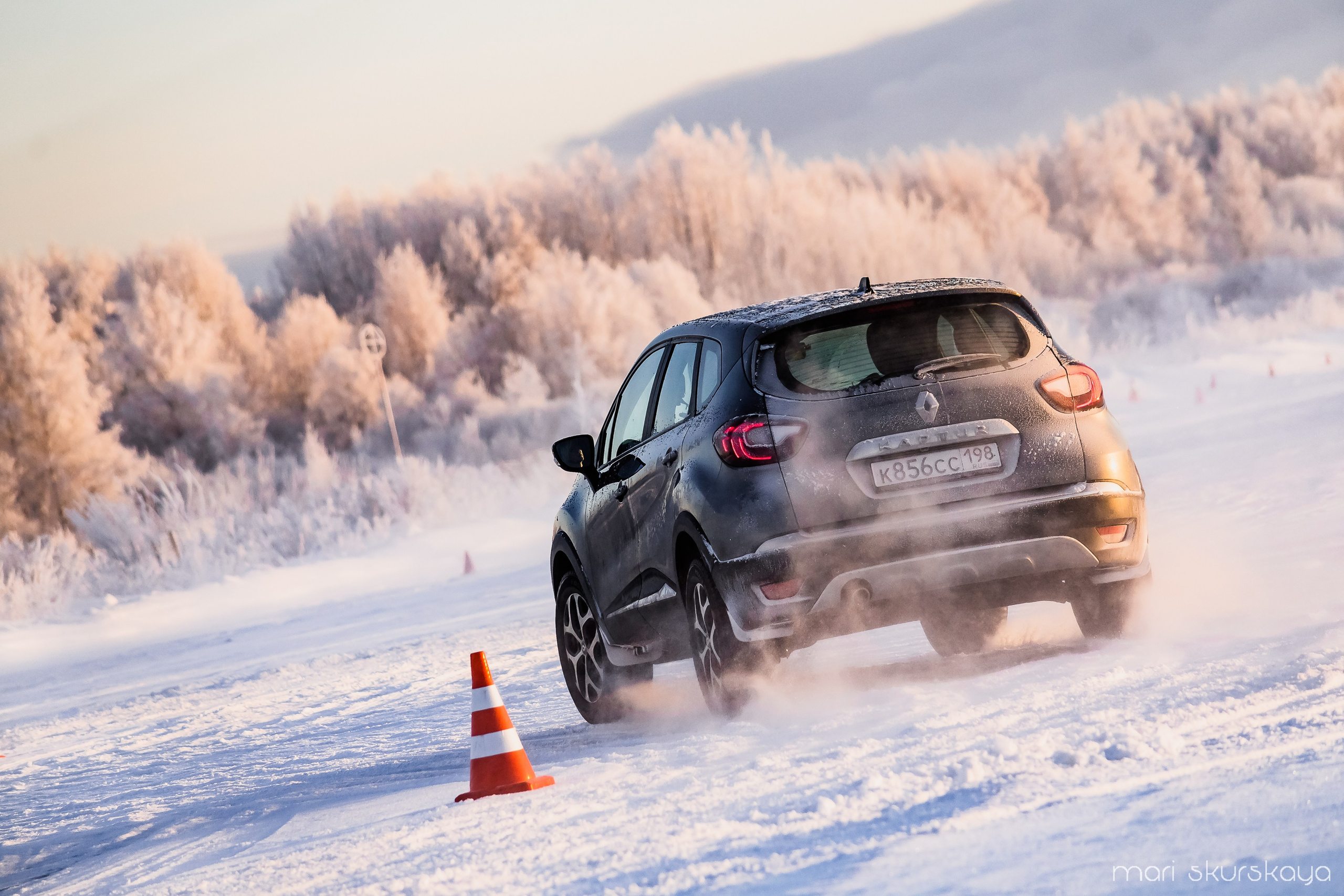 Контраварийная практика вождения автомобиля. Мотофотограф в Санкт-Петербурге Мария Скурская