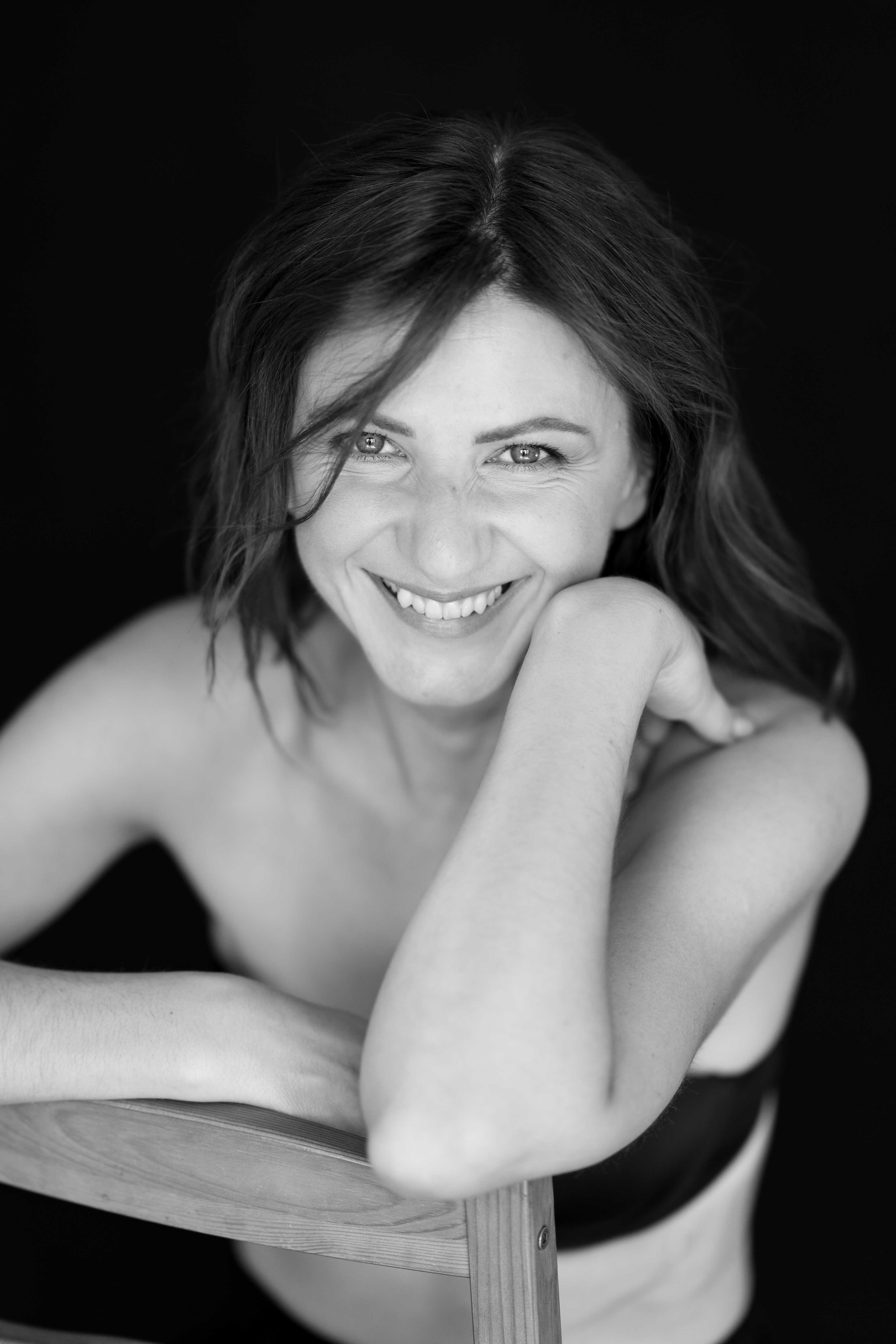 Женский портретный фотограф 35+ Воронеж. Добро пожаловать в магию ЧБ портрета