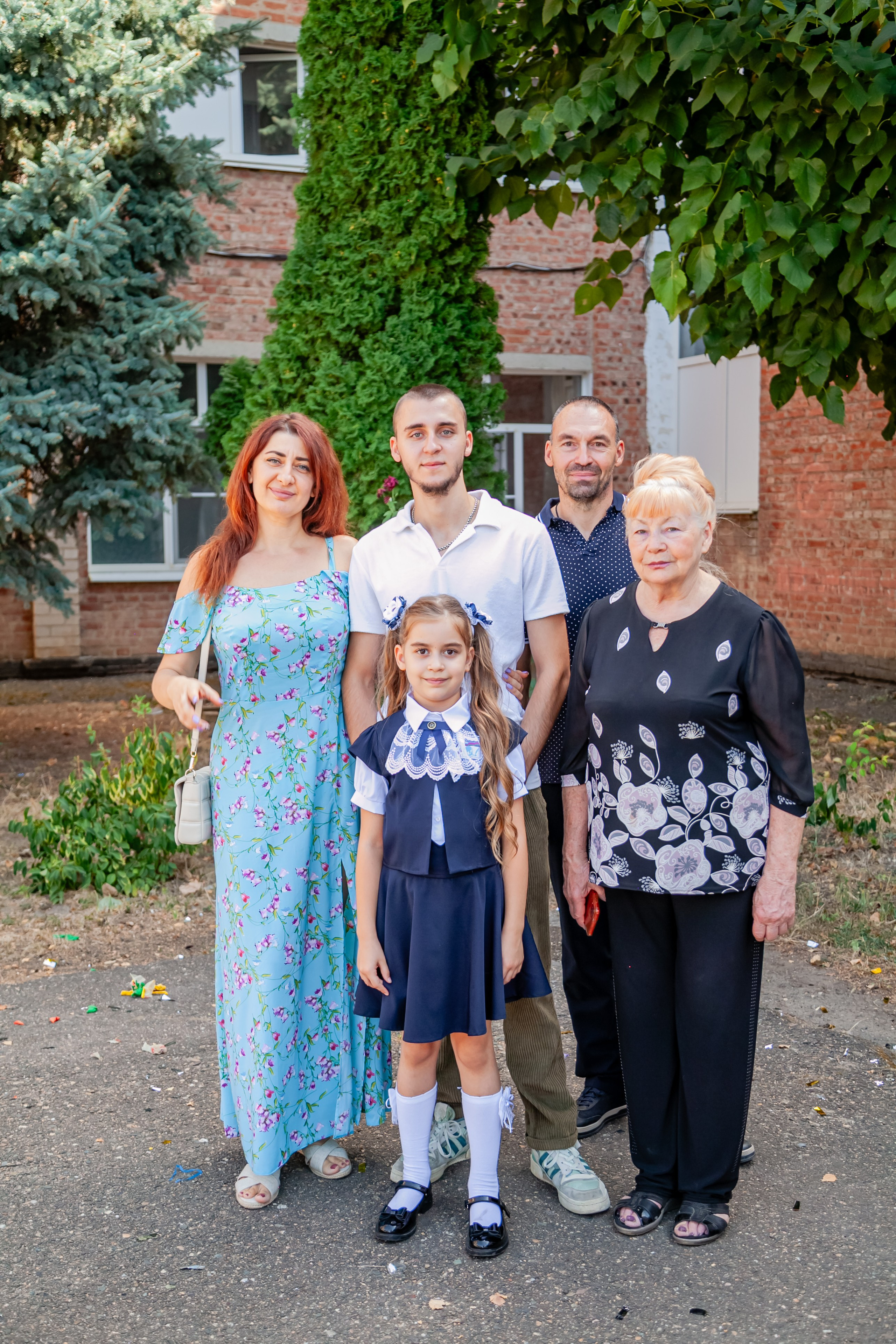 1 сентября линейка. Свадебный и семейный фотограф в Армавире