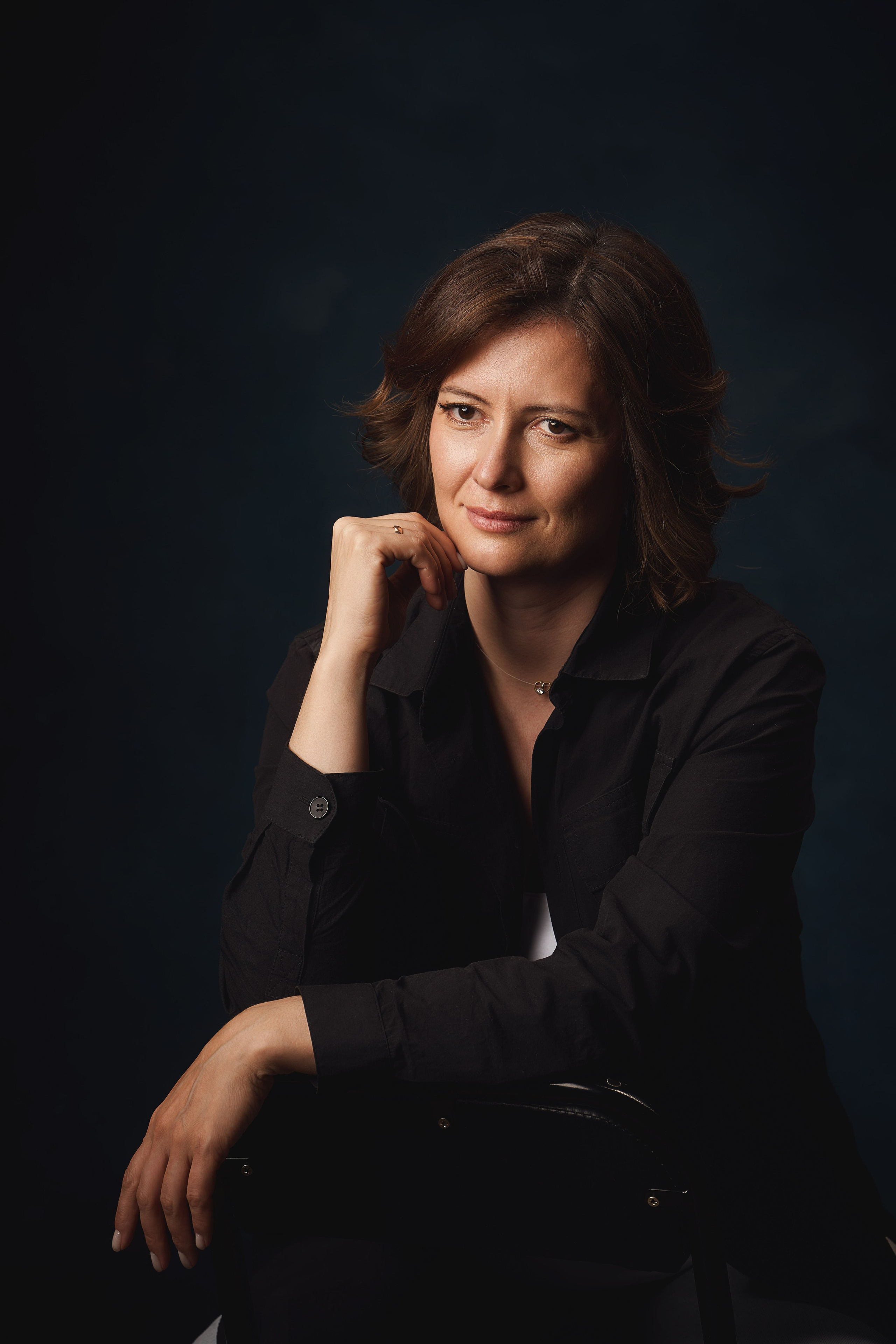 Портретная семейная фотосессия в студии. Семейный фотограф Евгений Опарин