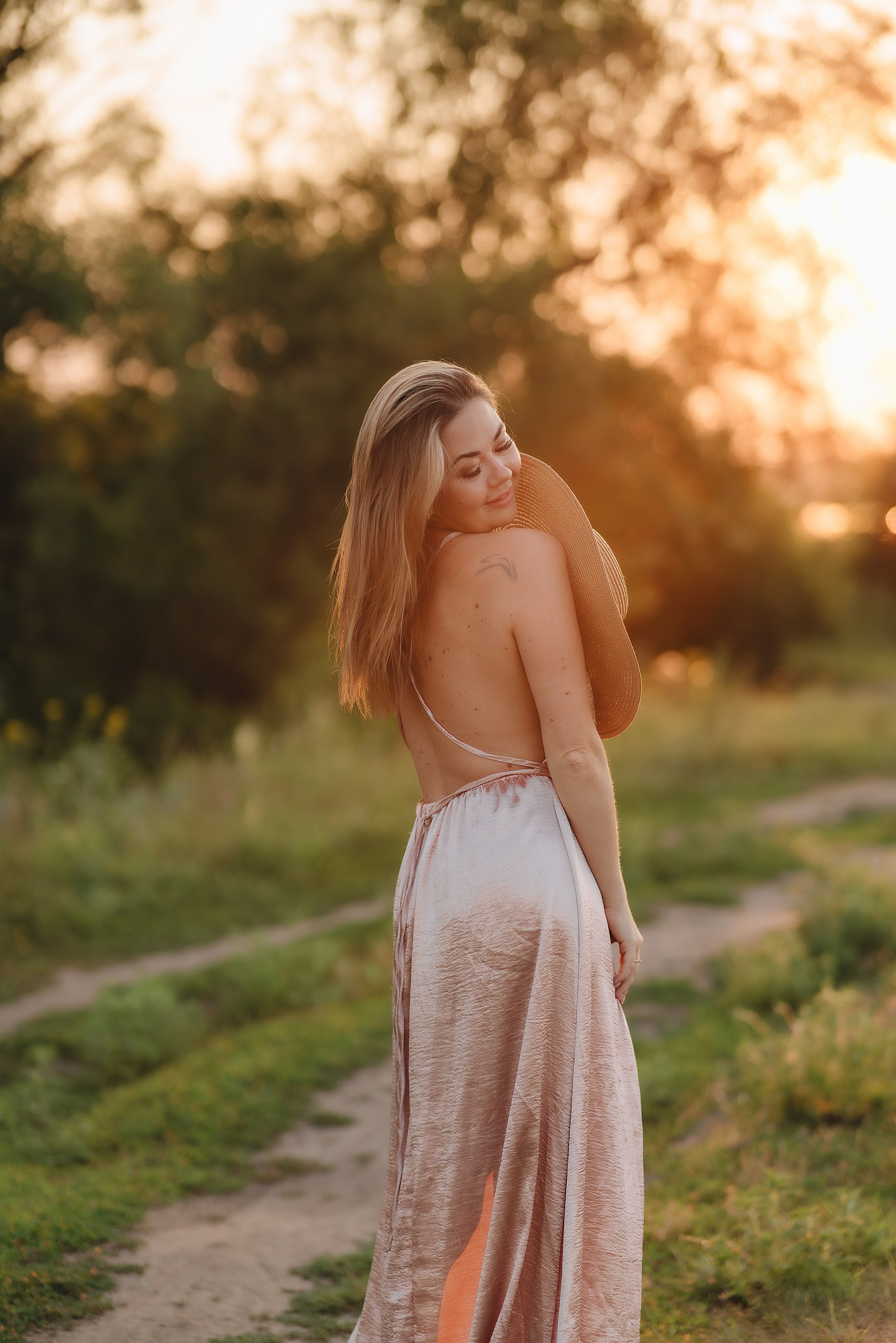 Юлия | Летняя съемка на закате. Фотограф Карина Шмулёва. Воронеж и область