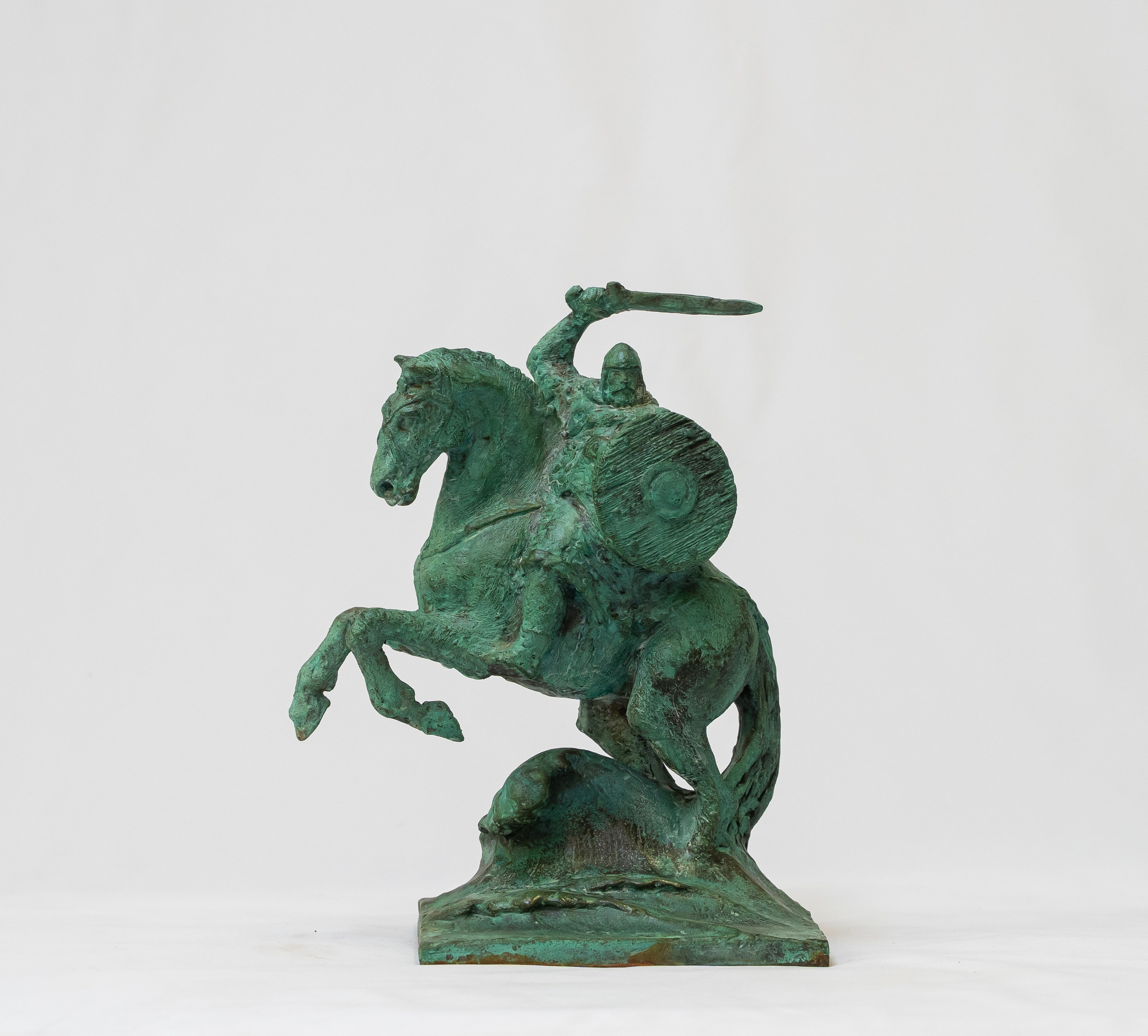 Станковая скульптура из бронзы и гранита. Скульптор Сергей Оганов, Беларусь