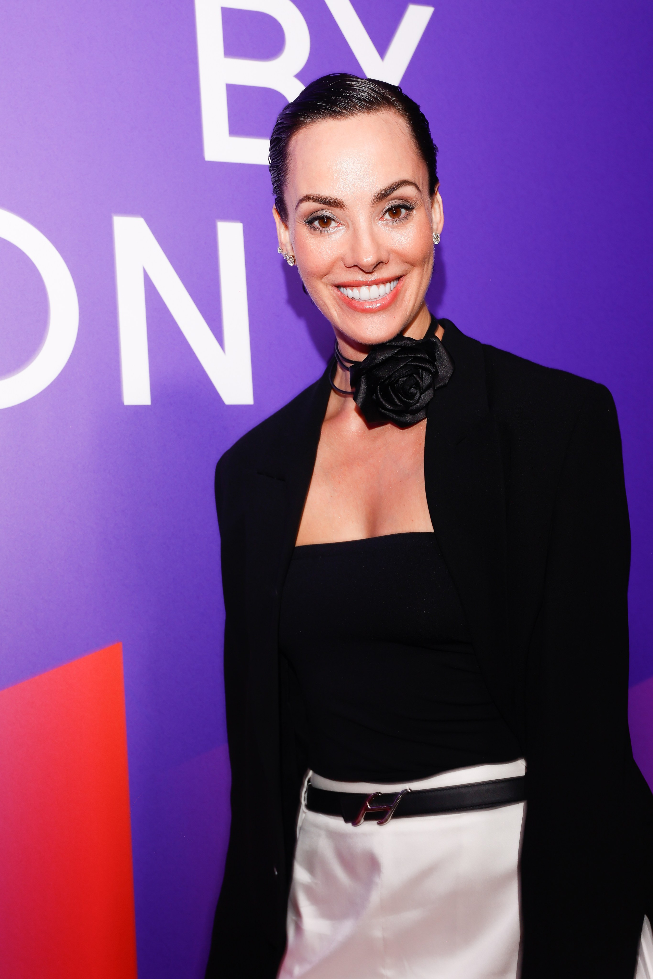 ТЕАТРАЛЬНАЯ ЗОНА | СТРЕЛКА | KION. Nikolskayasecular