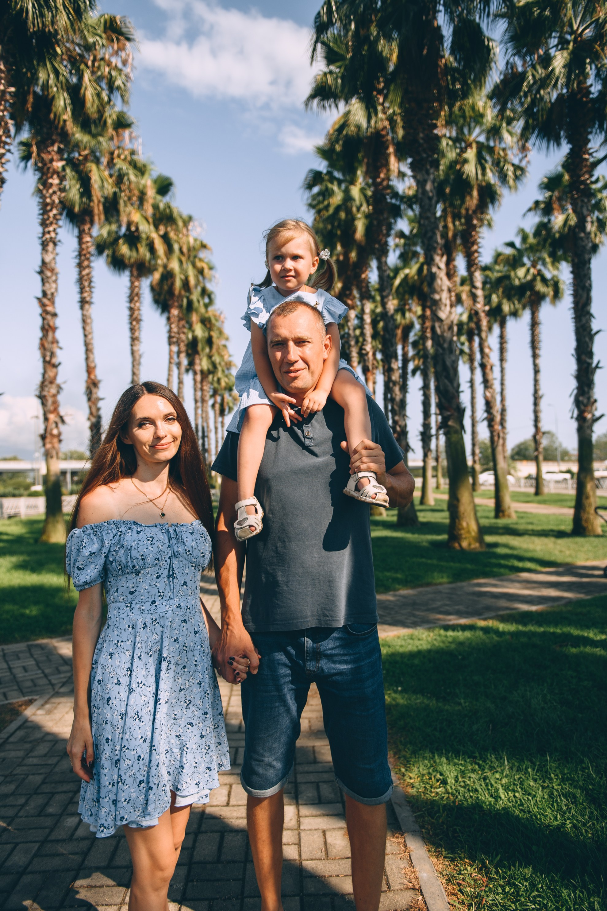 Пальмовая семейная прогулка. Свадебный и семейный фотограф София Невская
