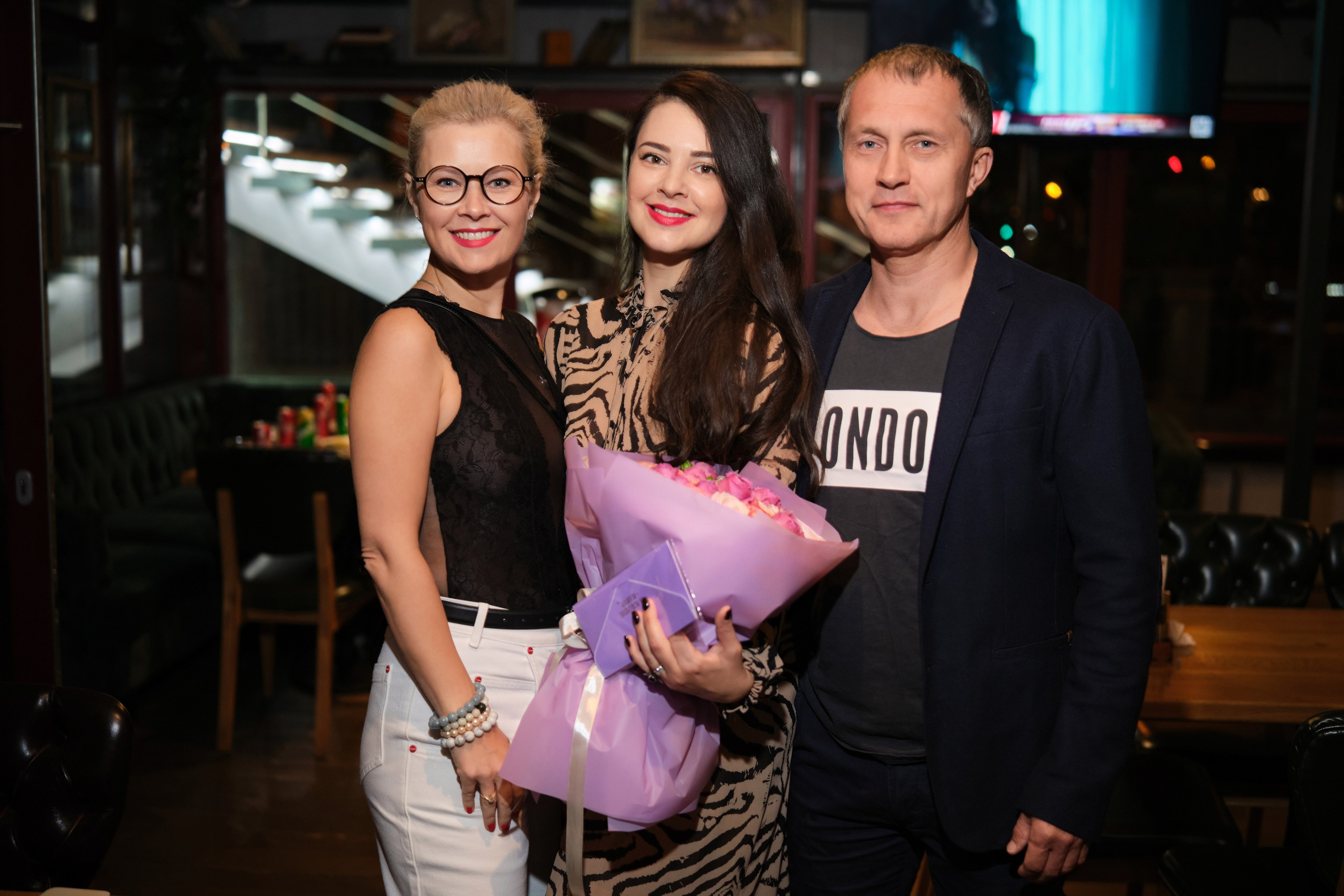 День рождения Наталии в гастропабе Особняк. Репортажный фотограф Дмитрий Литвинский. Минск, Беларусь, мир