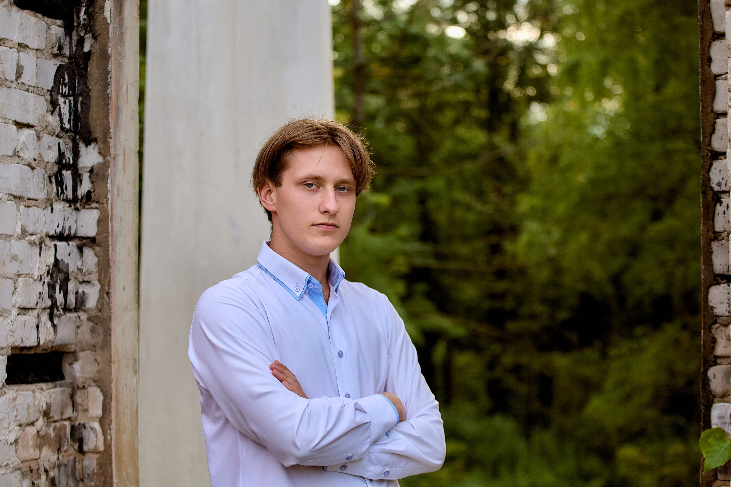 Портрет  у развалин г. Дзержинск