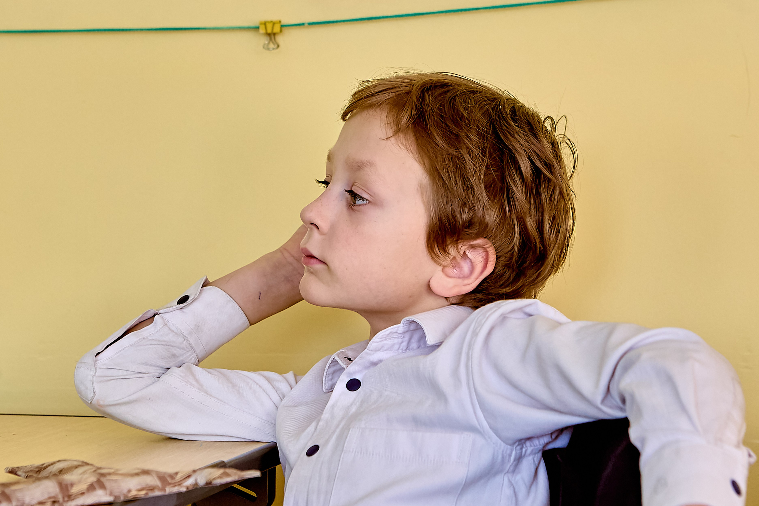 В размышлении на уроке. Дети на уроке и в школе