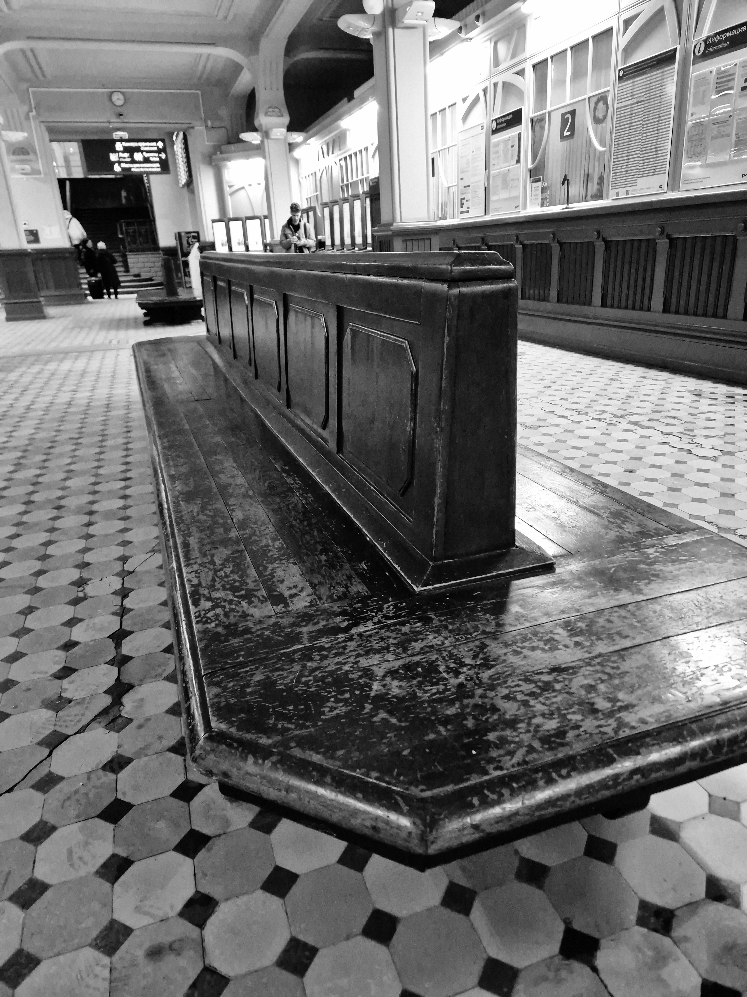 В этом месте началась в 1837 г российская железная дорога веткой Санкт-Петербург - Царское Село