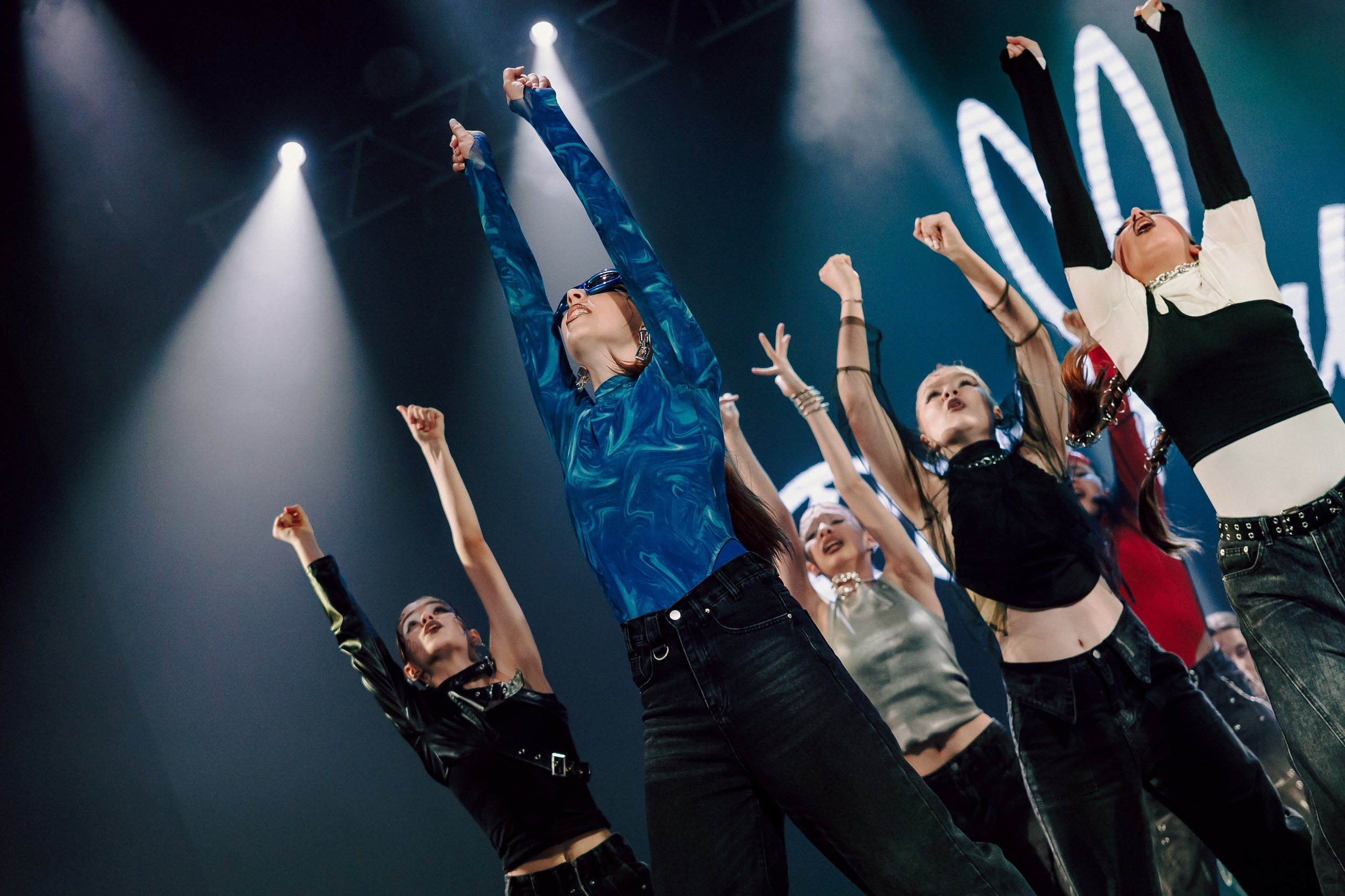 Отчётный концерт танцевальной школы «Red Rabbits» 2025. Лёшка Варзегов — фотограф