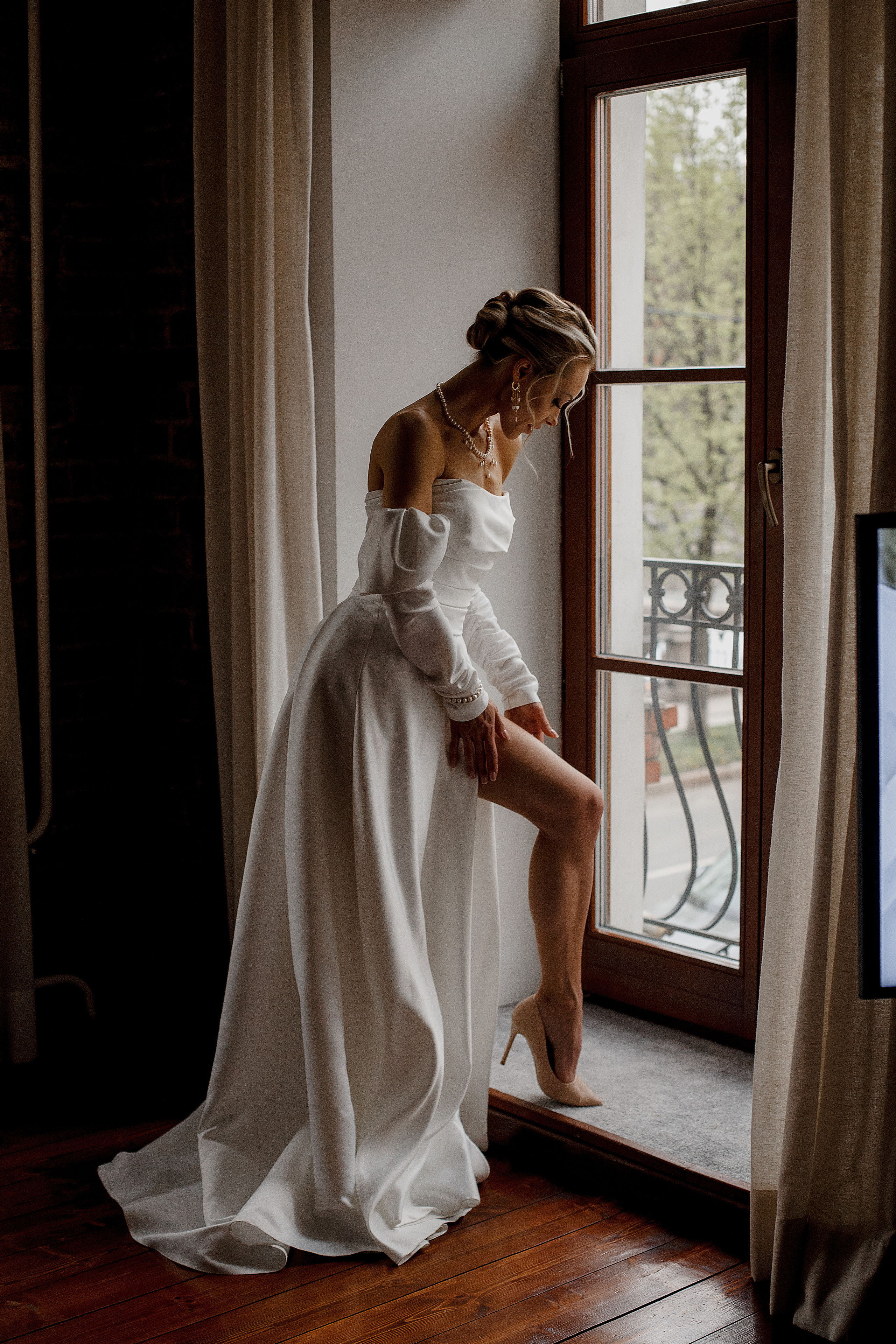 Утро Невесты. сборы в отеле. Свадебный фотограф Санкт-Петербург  Москва