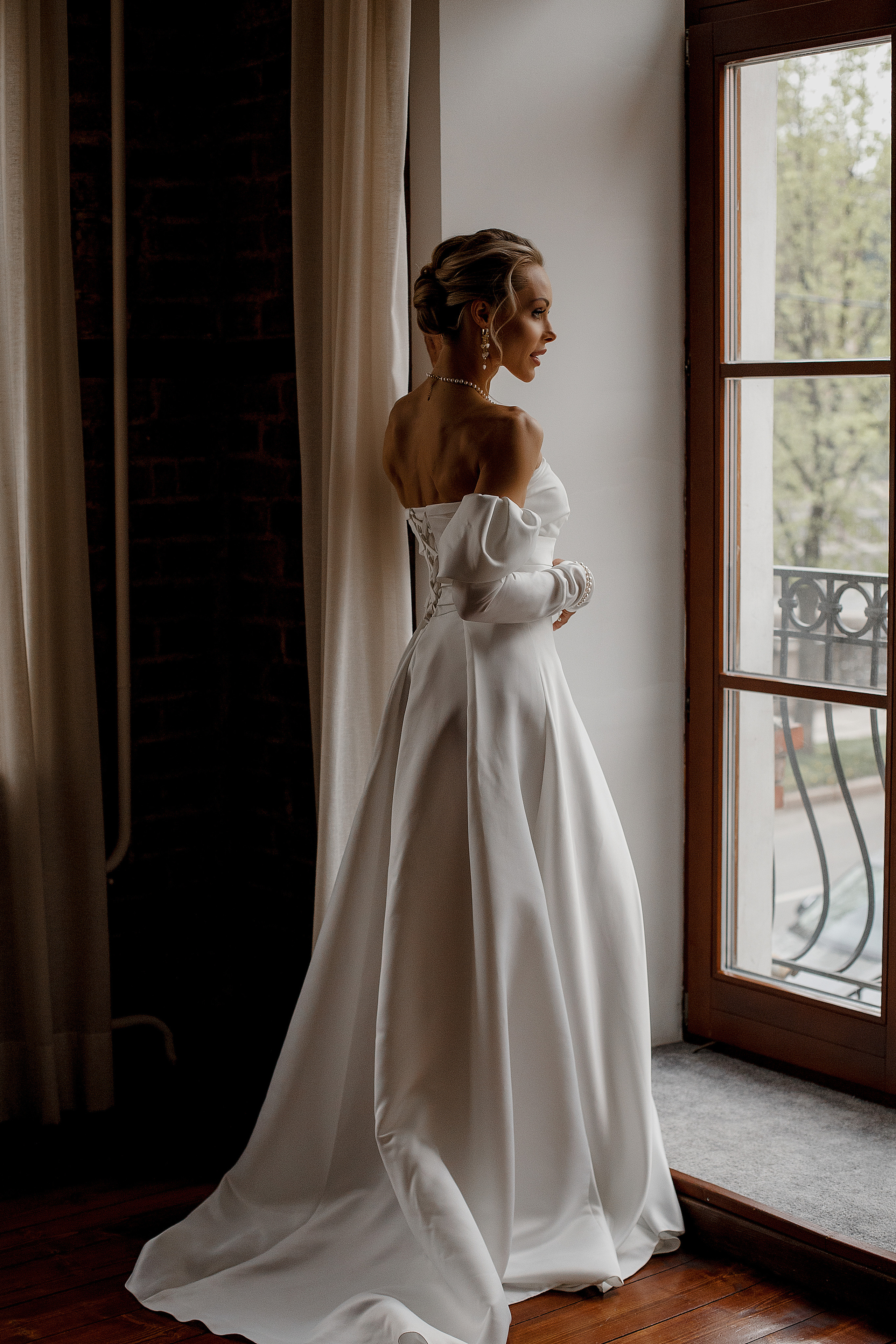 Утро Невесты. сборы в отеле. Свадебный фотограф Санкт-Петербург  Москва